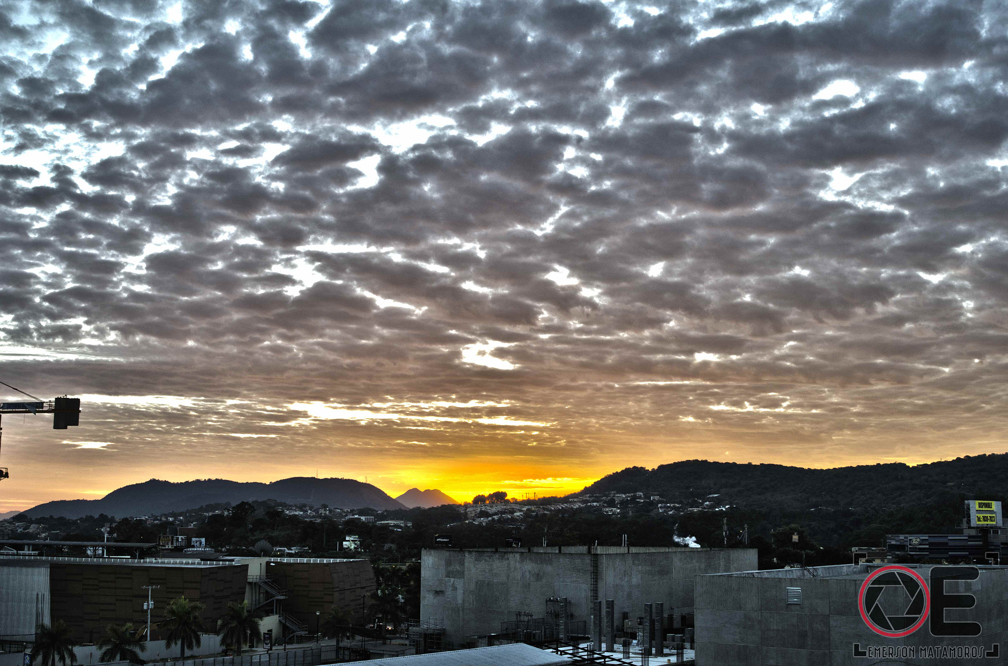 AF Zoom-Nikkor 28-100mm f/3.5-5.6G sample photo. Amanecer photography