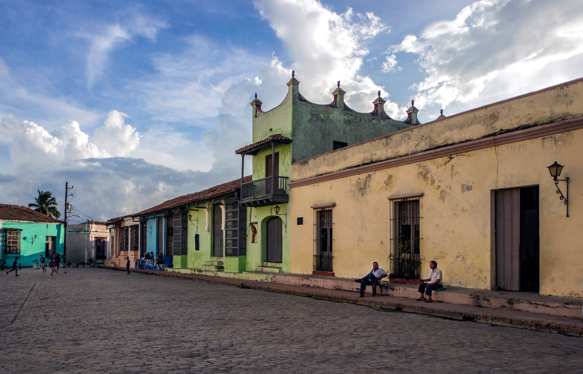 Sigma 8-16mm F4.5-5.6 DC HSM sample photo. Plaza san juan de dios, camagüey, cuba. photography
