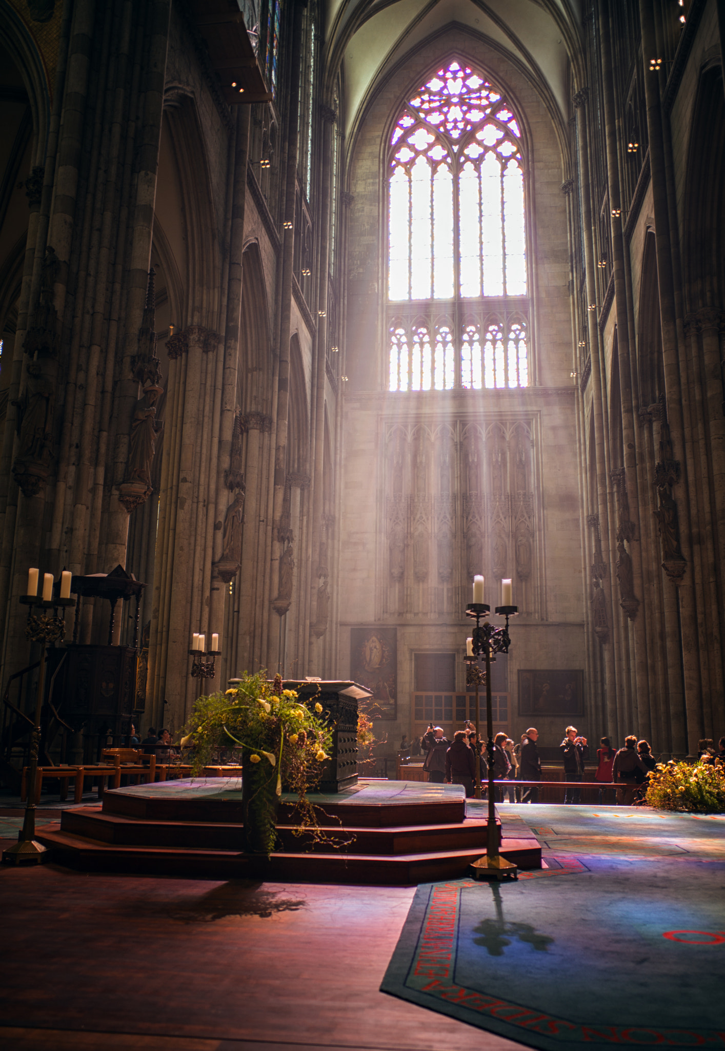 Summicron-M 1:2/28 ASPH. sample photo. Lights in the cathedral photography