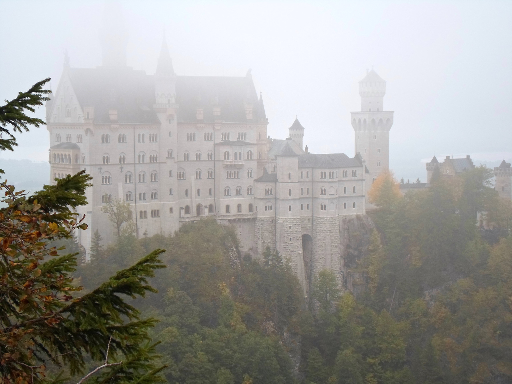 Samsung ST77 / ST79 sample photo. Castle neuschwanstein photography