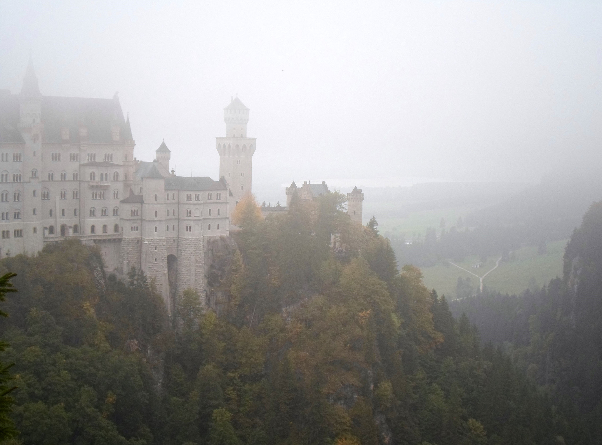 Samsung ST77 / ST79 sample photo. Castle neuschwanstein photography