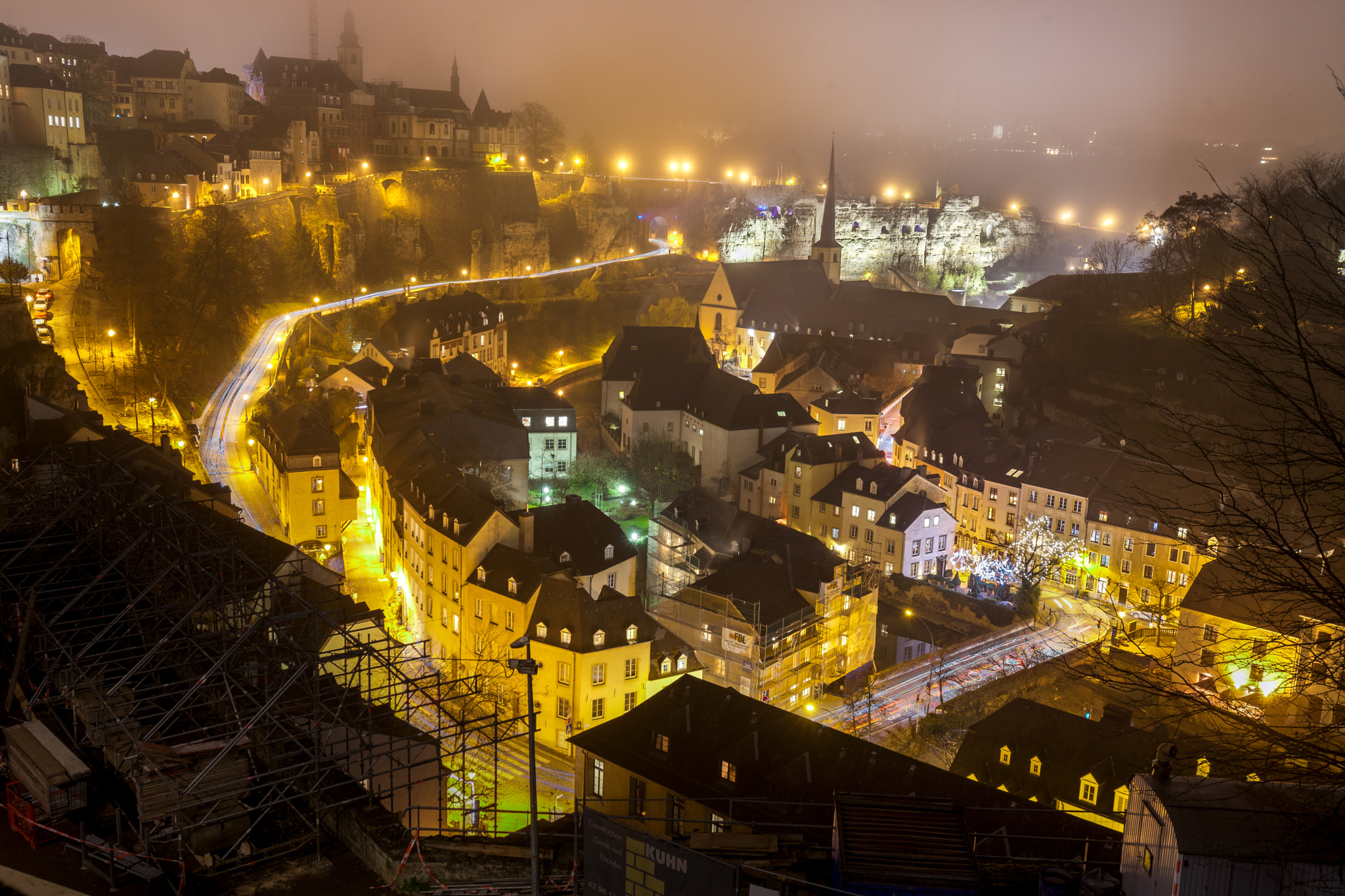 Canon EOS 5D Mark II + Canon EF 16-35mm F2.8L USM sample photo. Luxembourg city by night photography