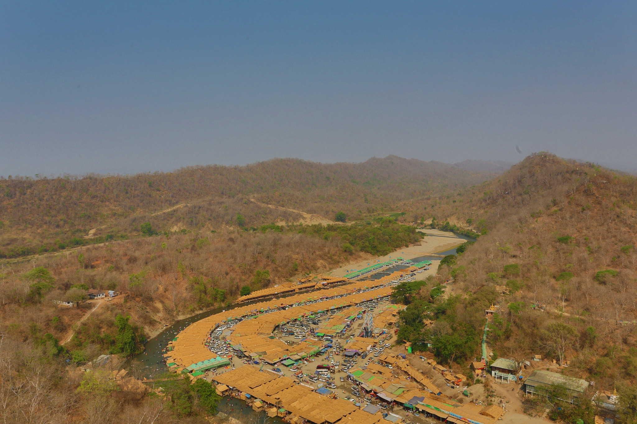 Mann Shwe Settaw Pagoda Festival