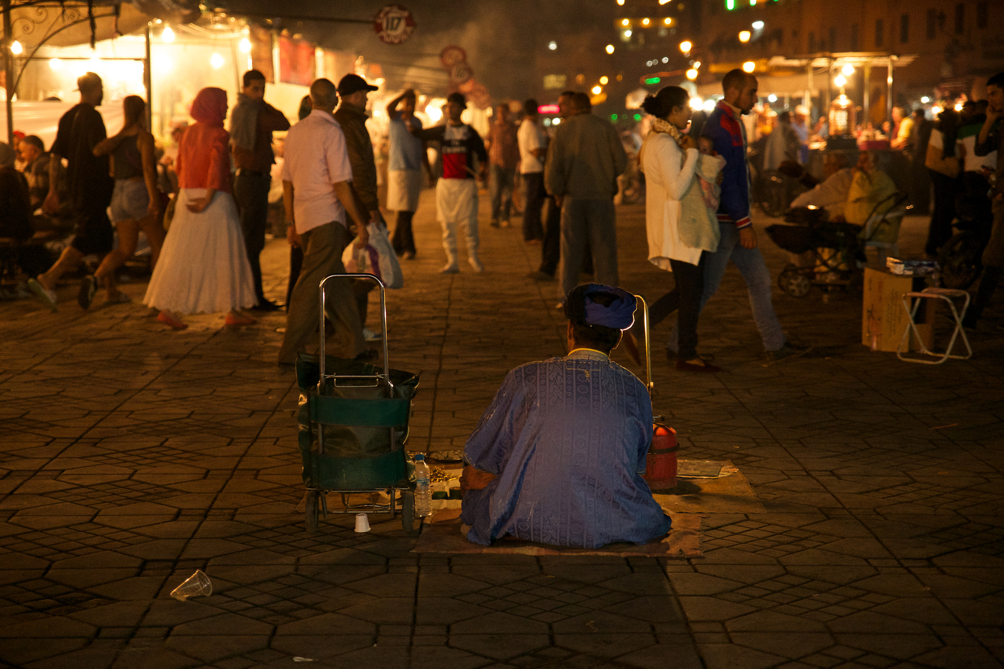 Canon EOS 6D + Sigma 24-70mm f/2.8 IF EX DG HSM sample photo. Jemaa el fna, morocco photography