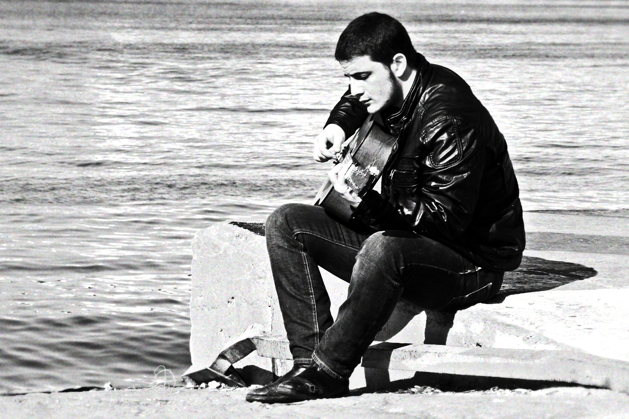 Canon EF 24-105mm F3.5-5.6 IS STM sample photo. Singin the blues on the waterfront photography