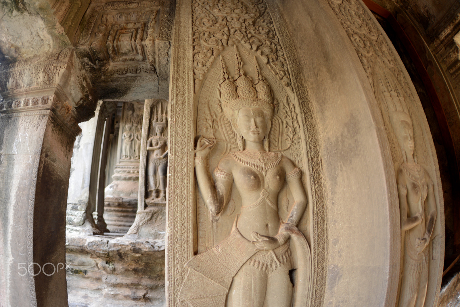 Nikon D800 + Sigma 15mm F2.8 EX DG Diagonal Fisheye sample photo. Asia cambodia angkor wat photography