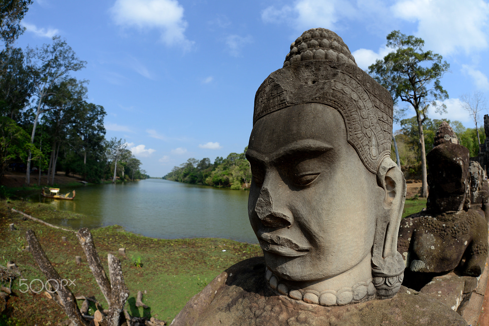 Nikon D800 + Sigma 15mm F2.8 EX DG Diagonal Fisheye sample photo. Asia cambodia angkor thom photography