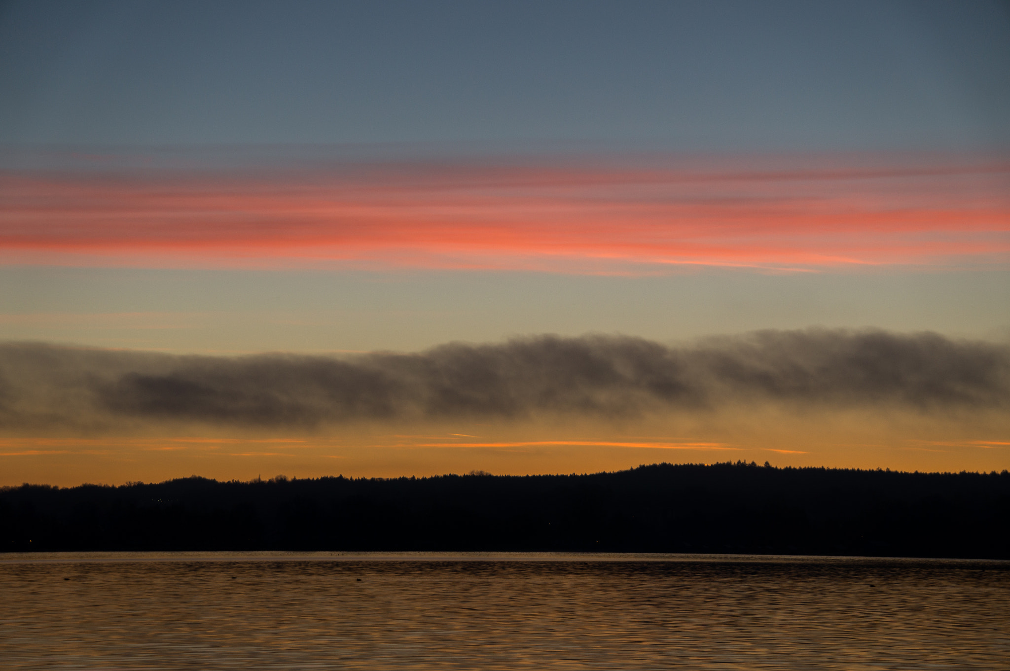 Sony DT 18-250mm F3.5-6.3 sample photo. Cloud streets photography