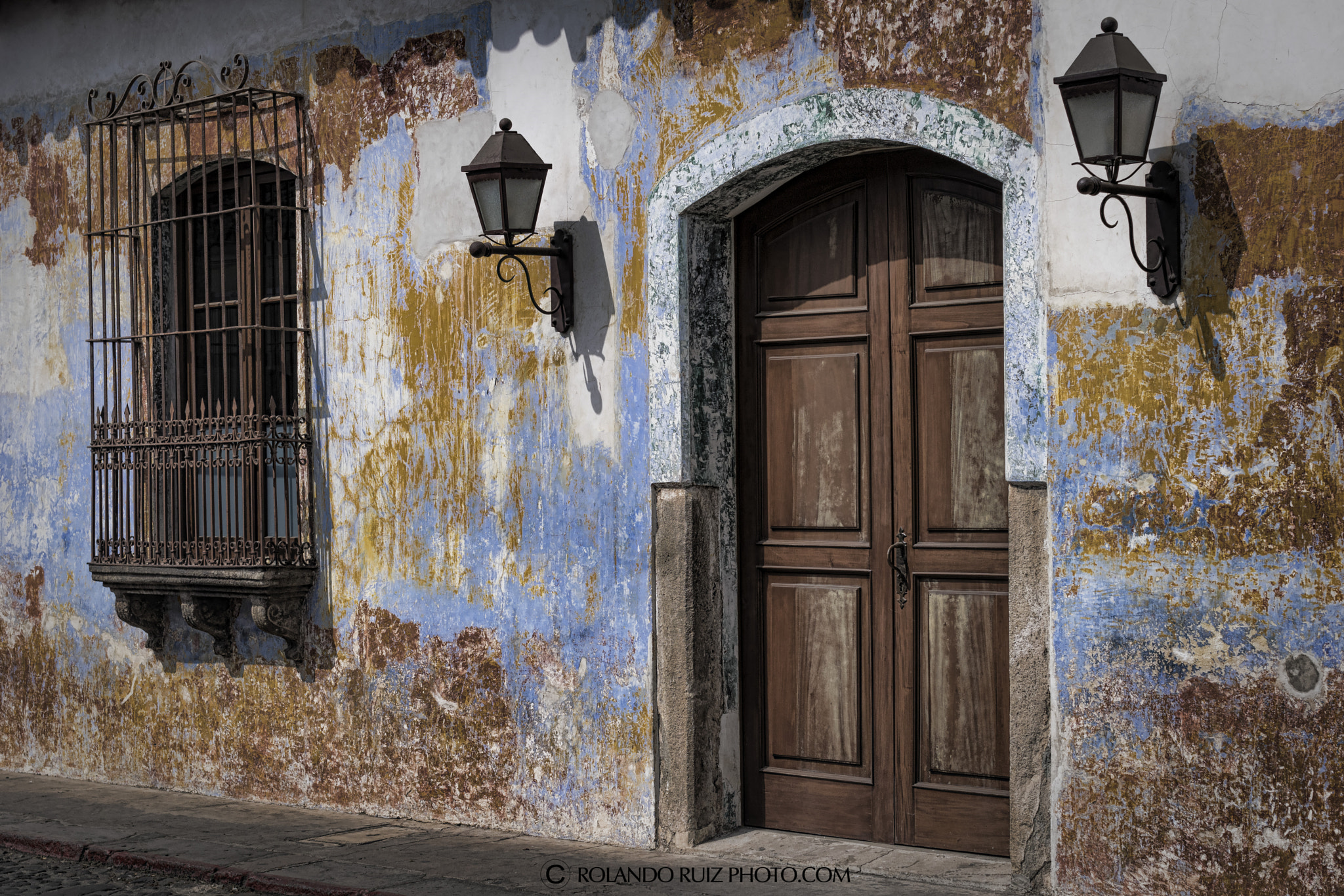 Nikon D3300 + Sigma 50mm F1.4 EX DG HSM sample photo. Viejo colorido photography