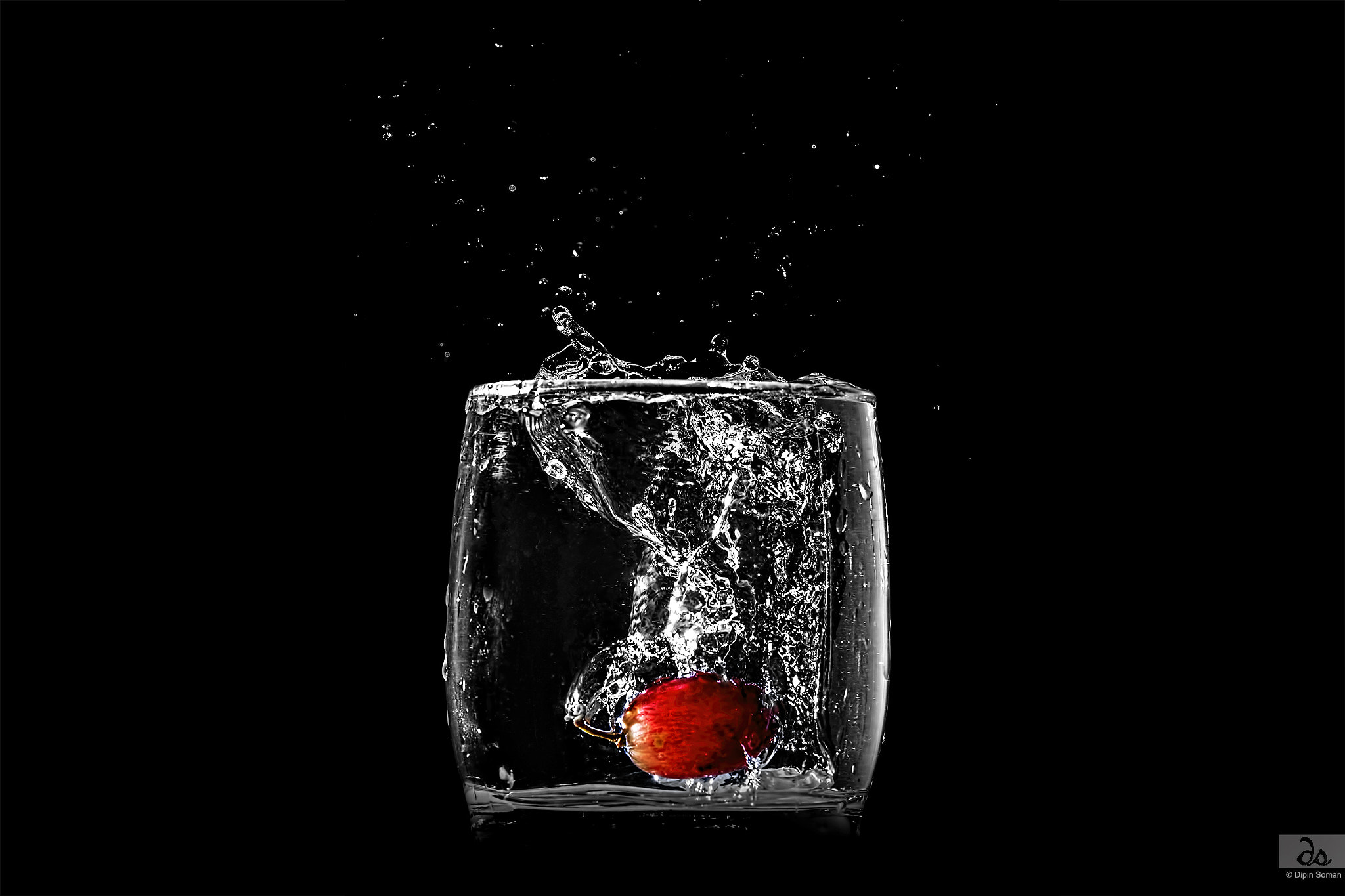 Sigma 105mm F2.8 EX DG OS HSM sample photo. Splash! photography