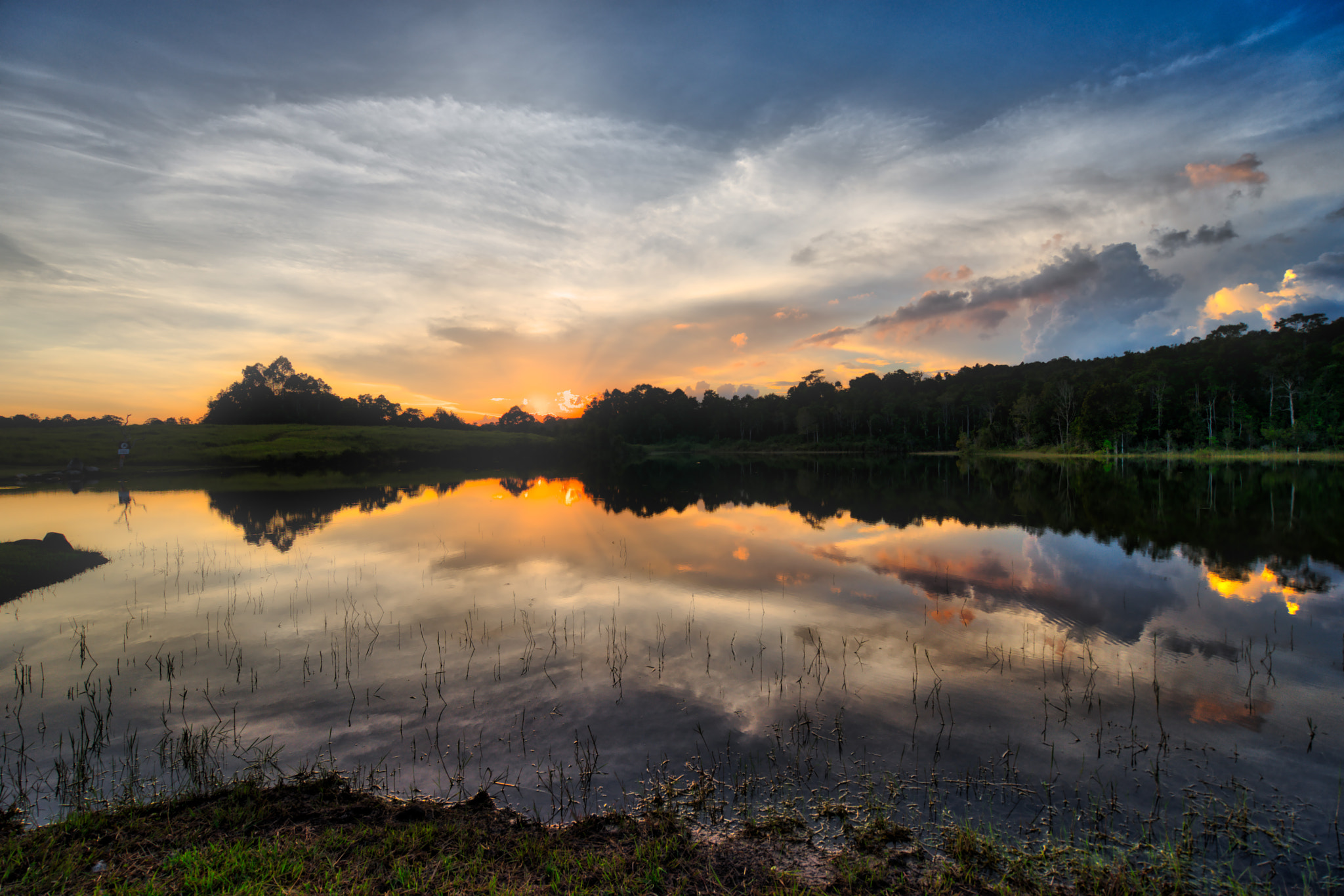 Sony a7 + Sony Vario-Tessar T* FE 16-35mm F4 ZA OSS sample photo. Another day photography