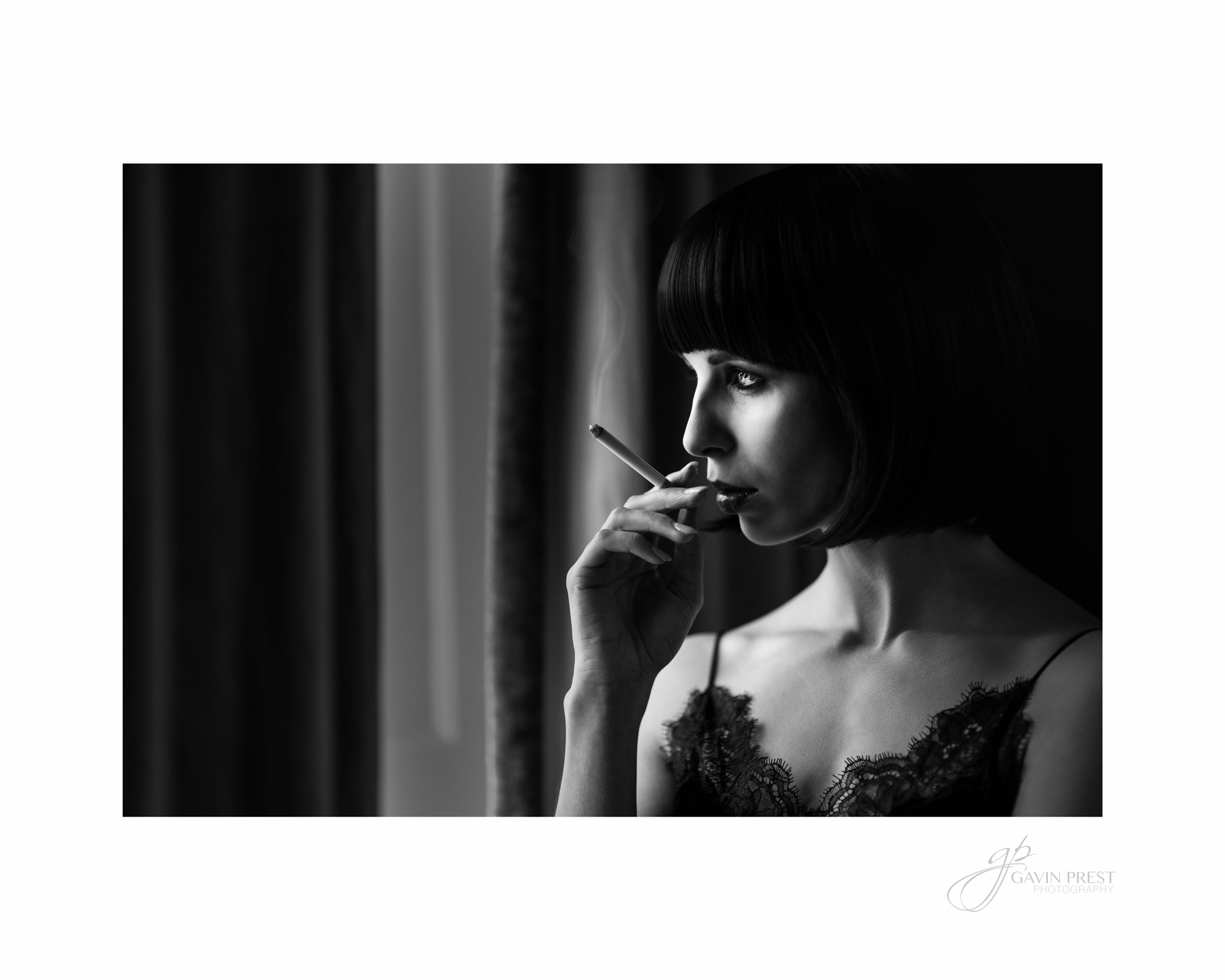 Sigma 85mm F1.4 EX DG HSM sample photo. Smoking zone photography