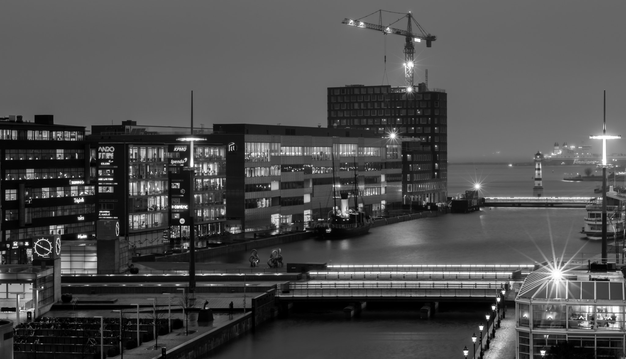 Nikon D7200 + Nikon AF Nikkor 50mm F1.4D sample photo. Grey days photography