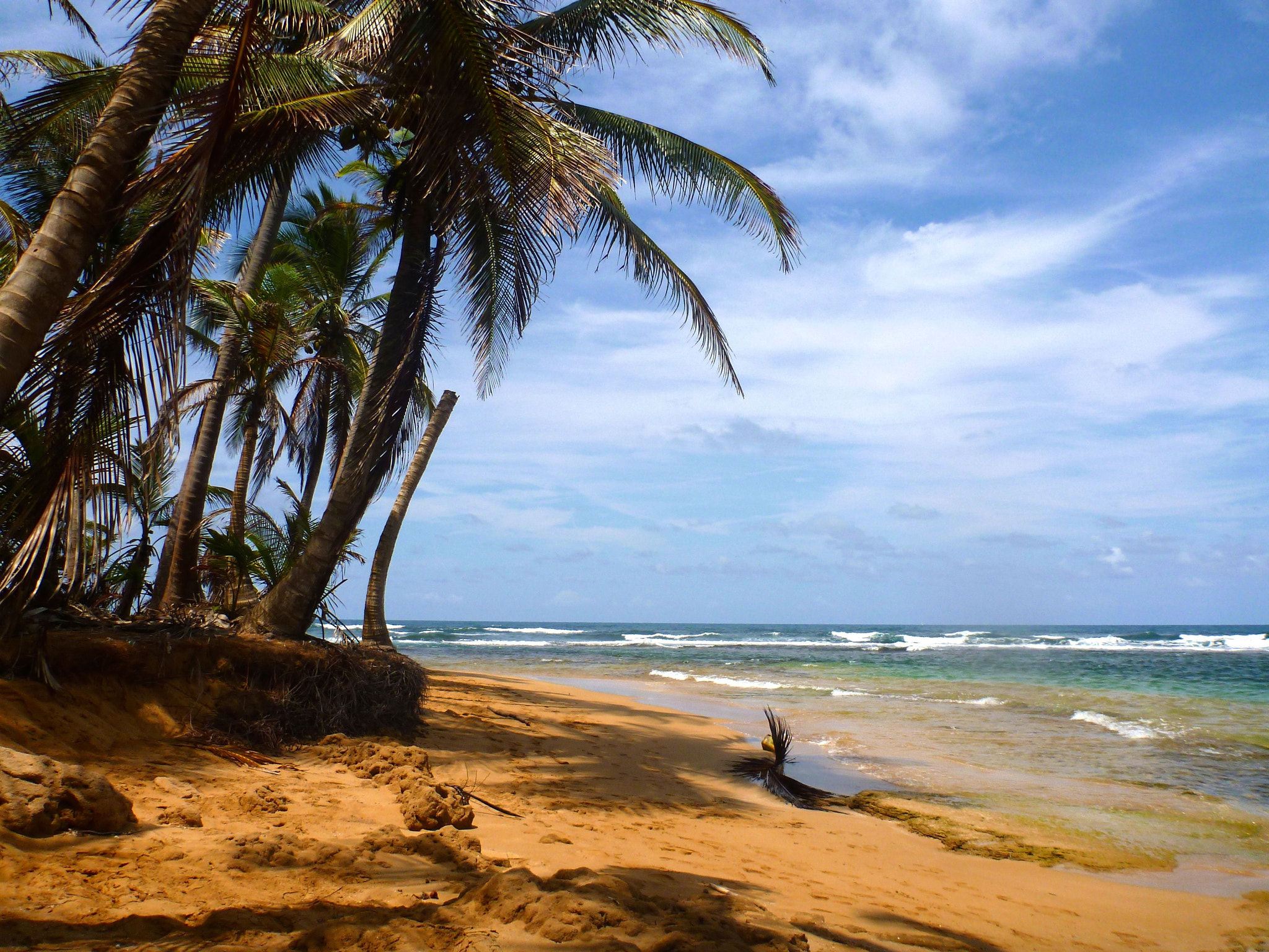 Panasonic DMC-FT3 sample photo. Playa chiquita, panama photography