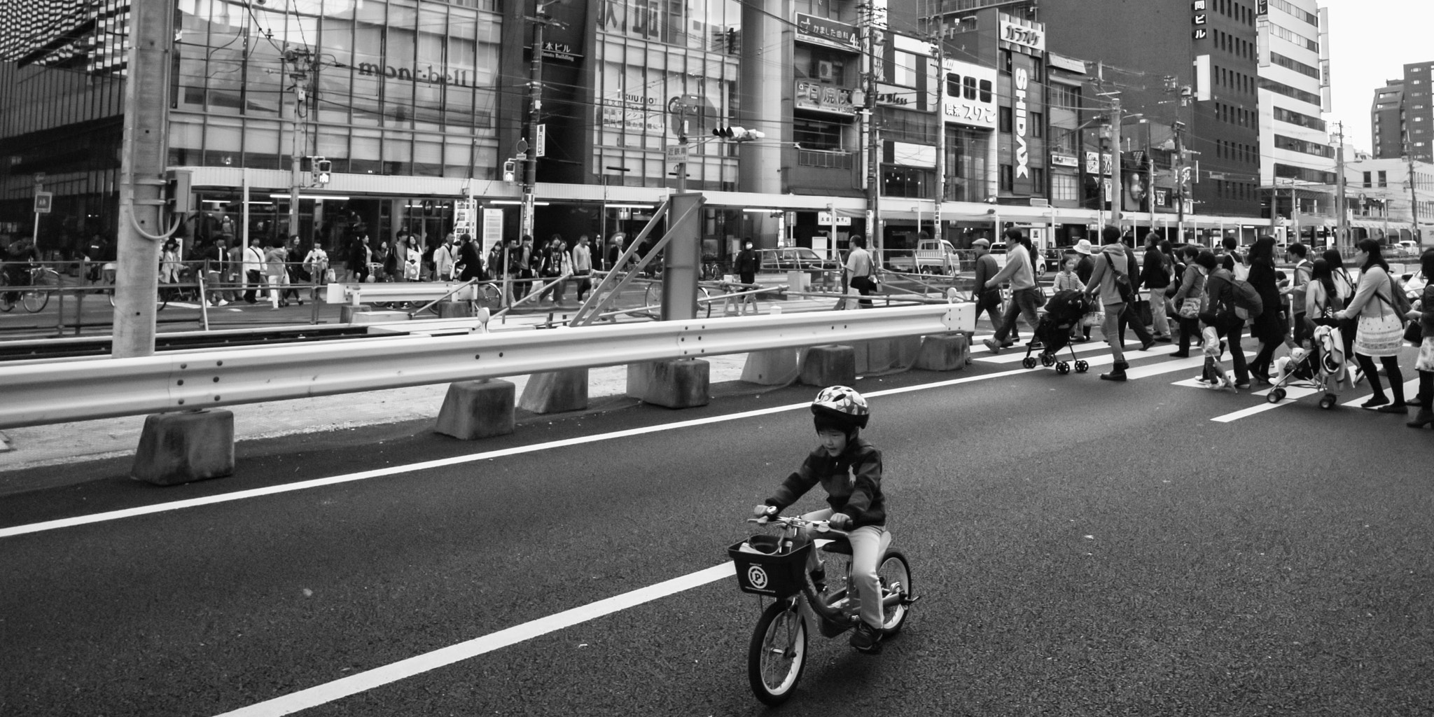 Leica Super-Elmar-M 21mm F3.4 ASPH sample photo. Osaka street photography