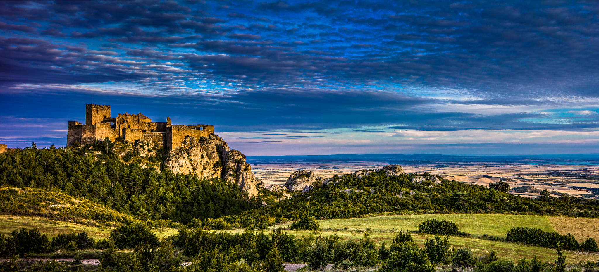Canon TS-E 24.0mm f/3.5 L II sample photo. Castle photography