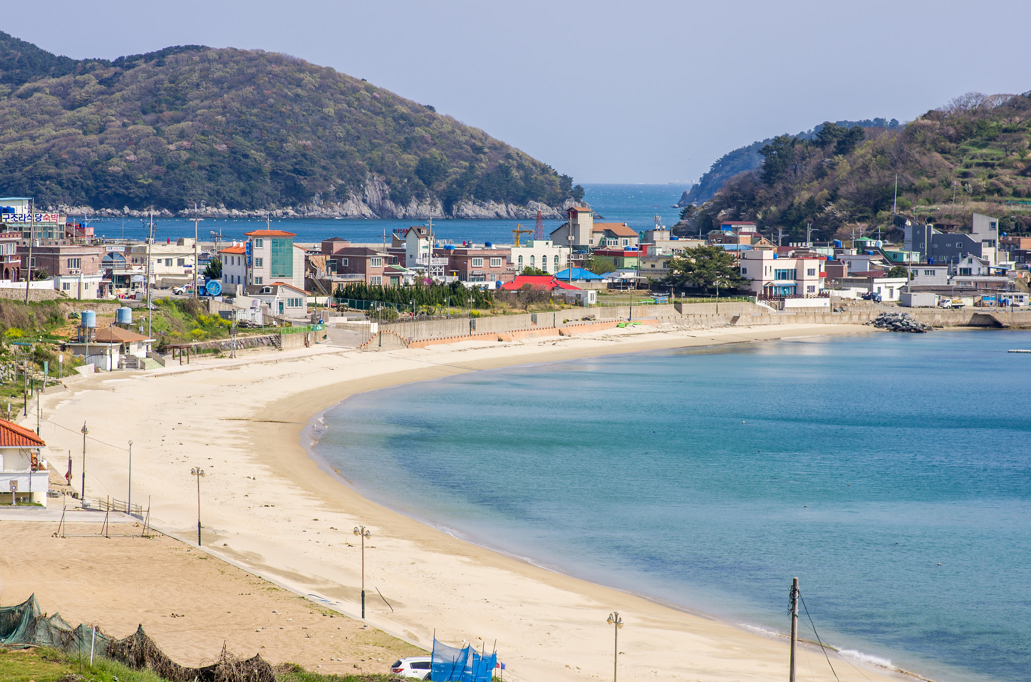 Pentax smc D-FA 100mm F2.8 macro sample photo. 구조라해수욕장 photography