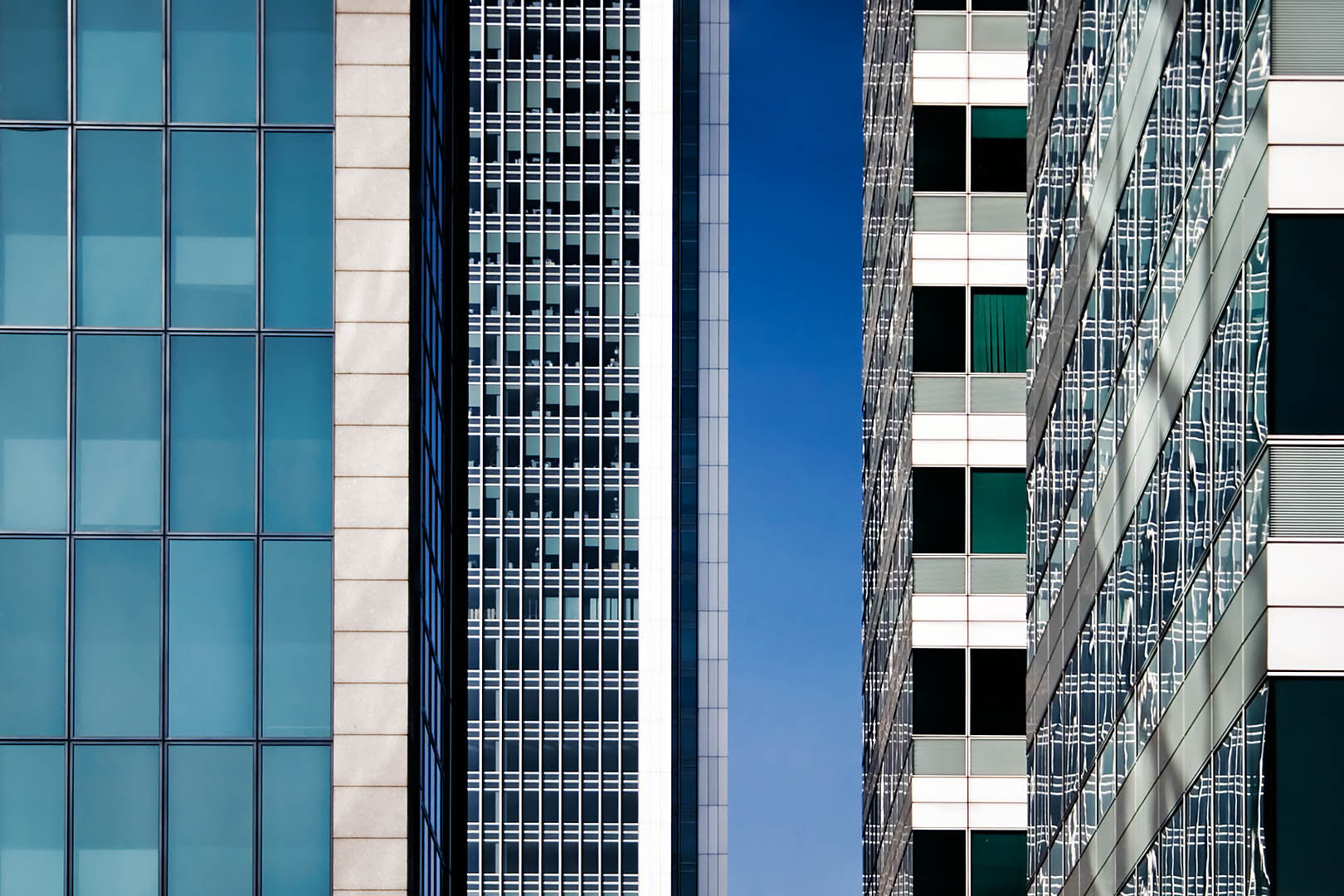Canon EF-S 18-55mm F3.5-5.6 sample photo. Docklands office abstract photography
