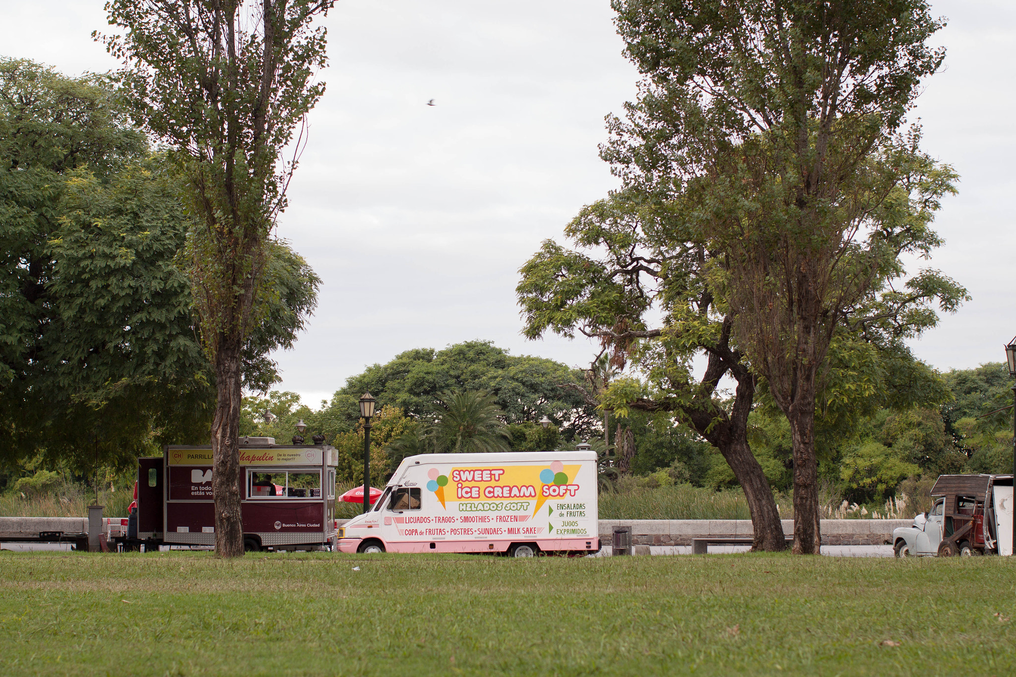 Canon EOS 50D + Canon EF 50mm F1.2L USM sample photo. Ice cream photography