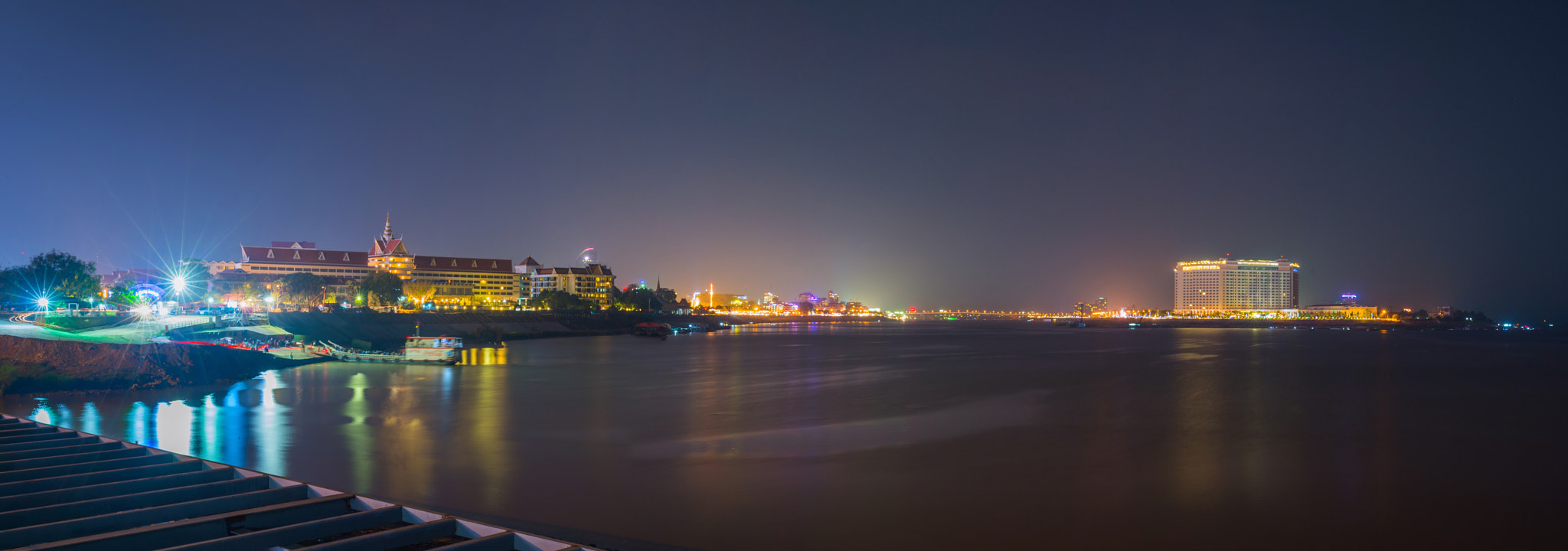 Nikon Df + Sigma 35mm F1.4 DG HSM Art sample photo. Night view at cambodia. photography