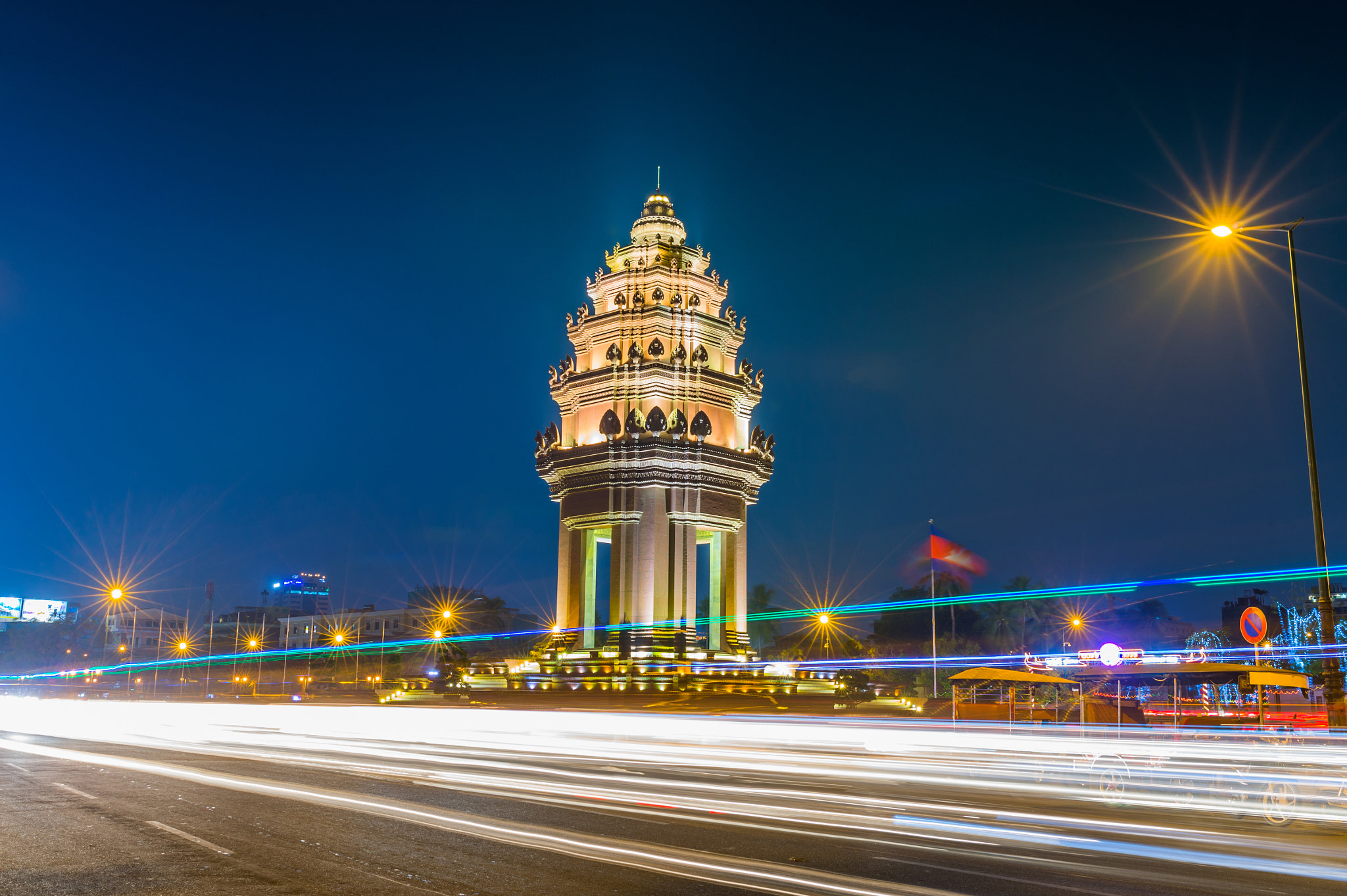 Nikon Df + Sigma 35mm F1.4 DG HSM Art sample photo. Night view at cambodia. photography
