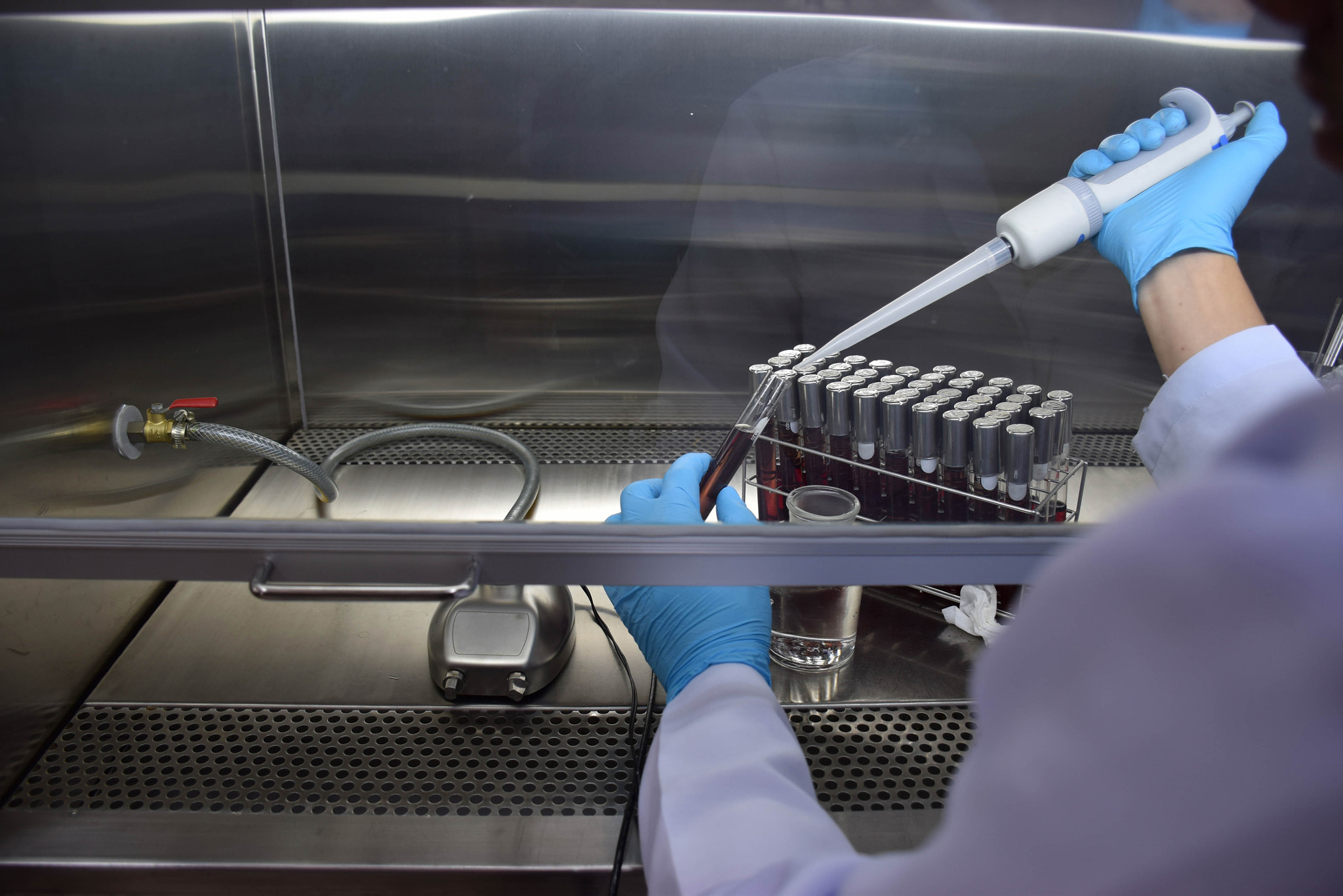 v2?sig=45821fa59c61bbf97f8d5a3a94354ffe699ff0763b9be4ebcd352325ac85ac80