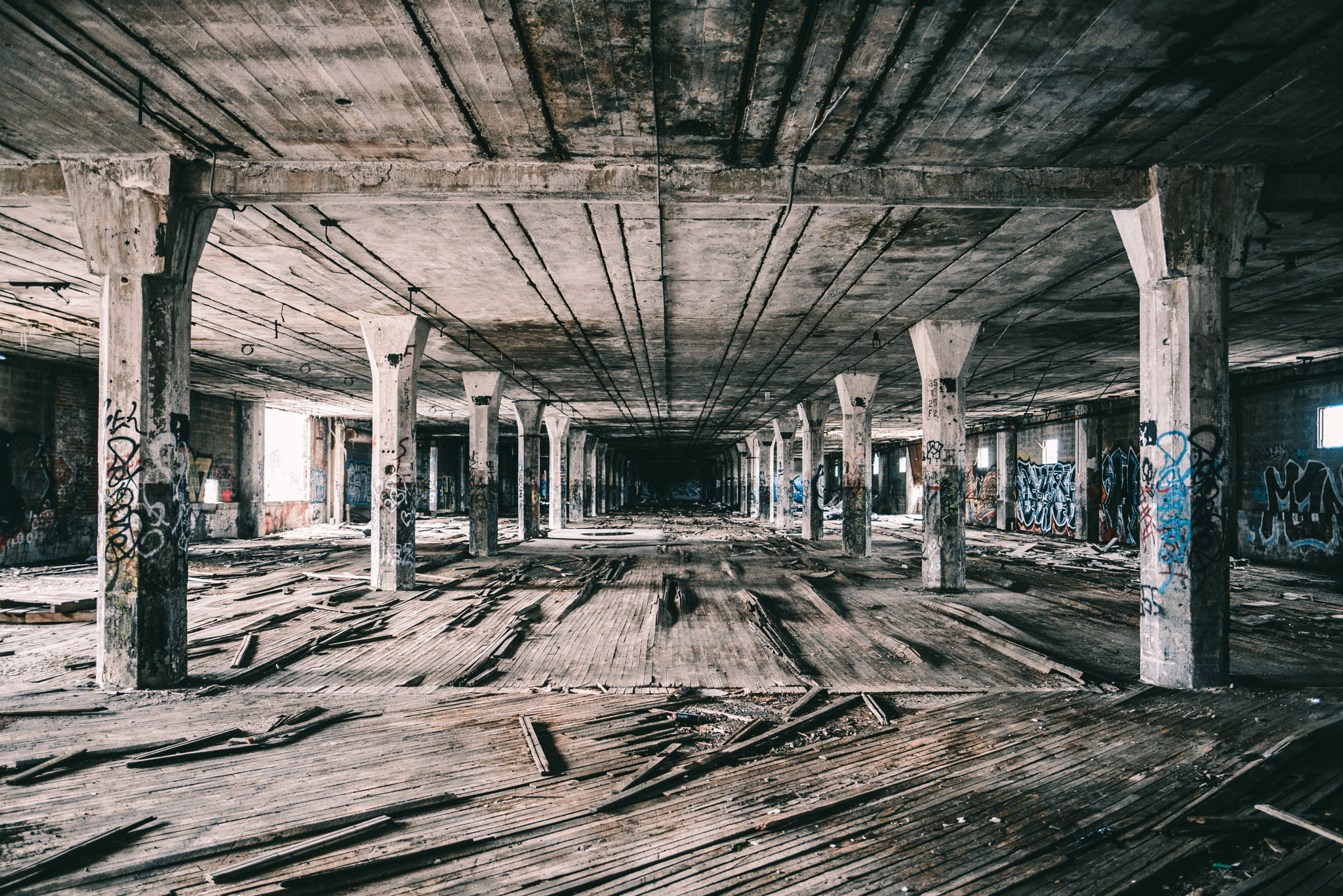 Nikon D800 + Nikon AF-S Nikkor 24mm F1.8G ED sample photo. Packard automotive factory. photography