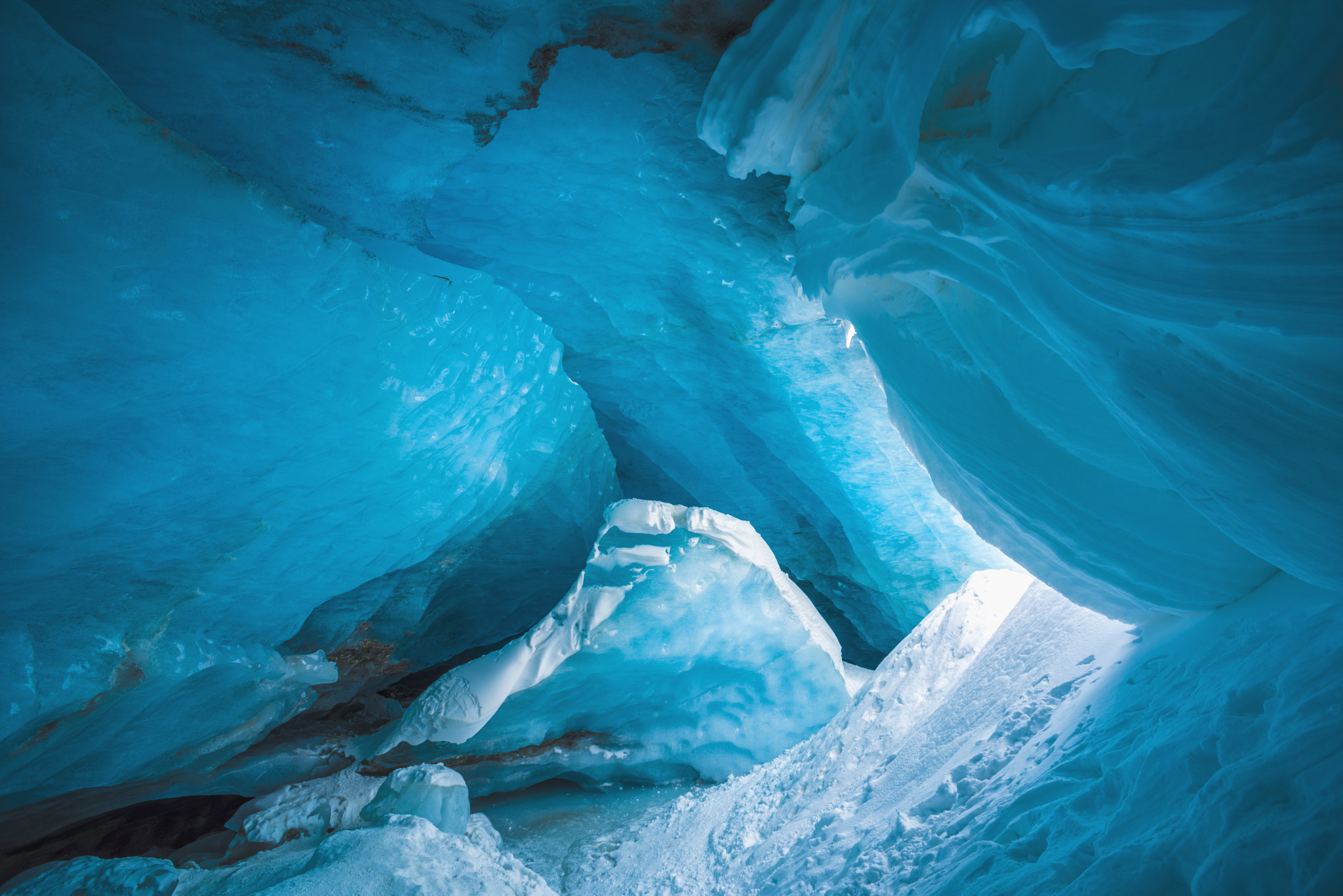 Nikon D810 + Nikon AF Nikkor 14mm F2.8D ED sample photo. Ice cave blues photography