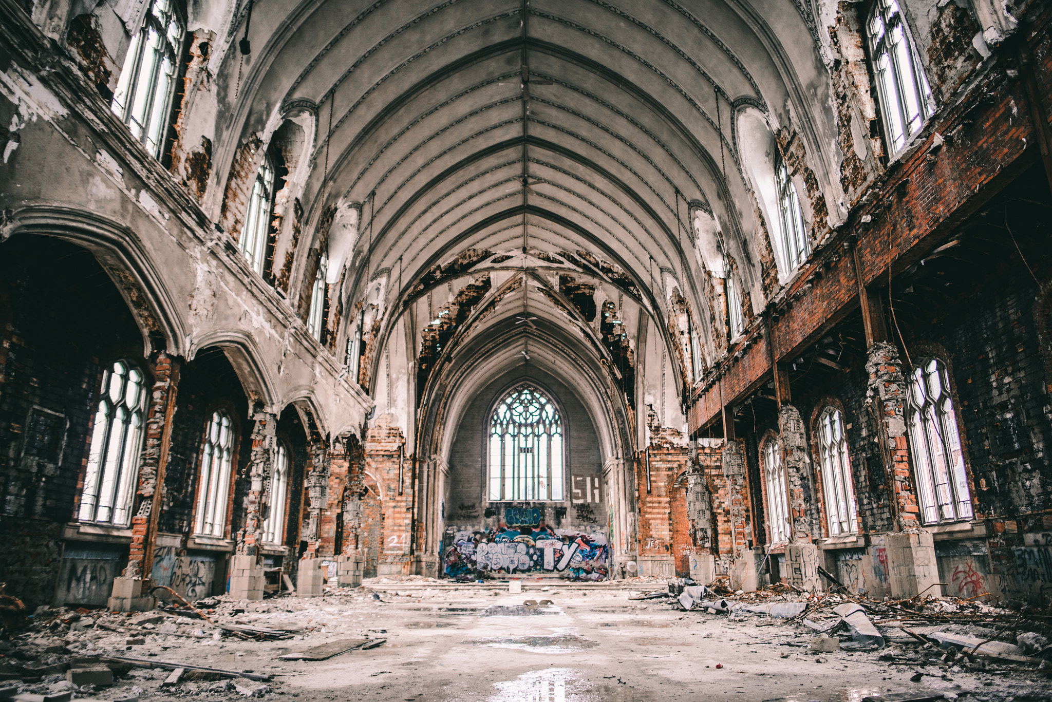 Nikon D800 + Nikon AF-S Nikkor 24mm F1.8G ED sample photo. St agnes church photography