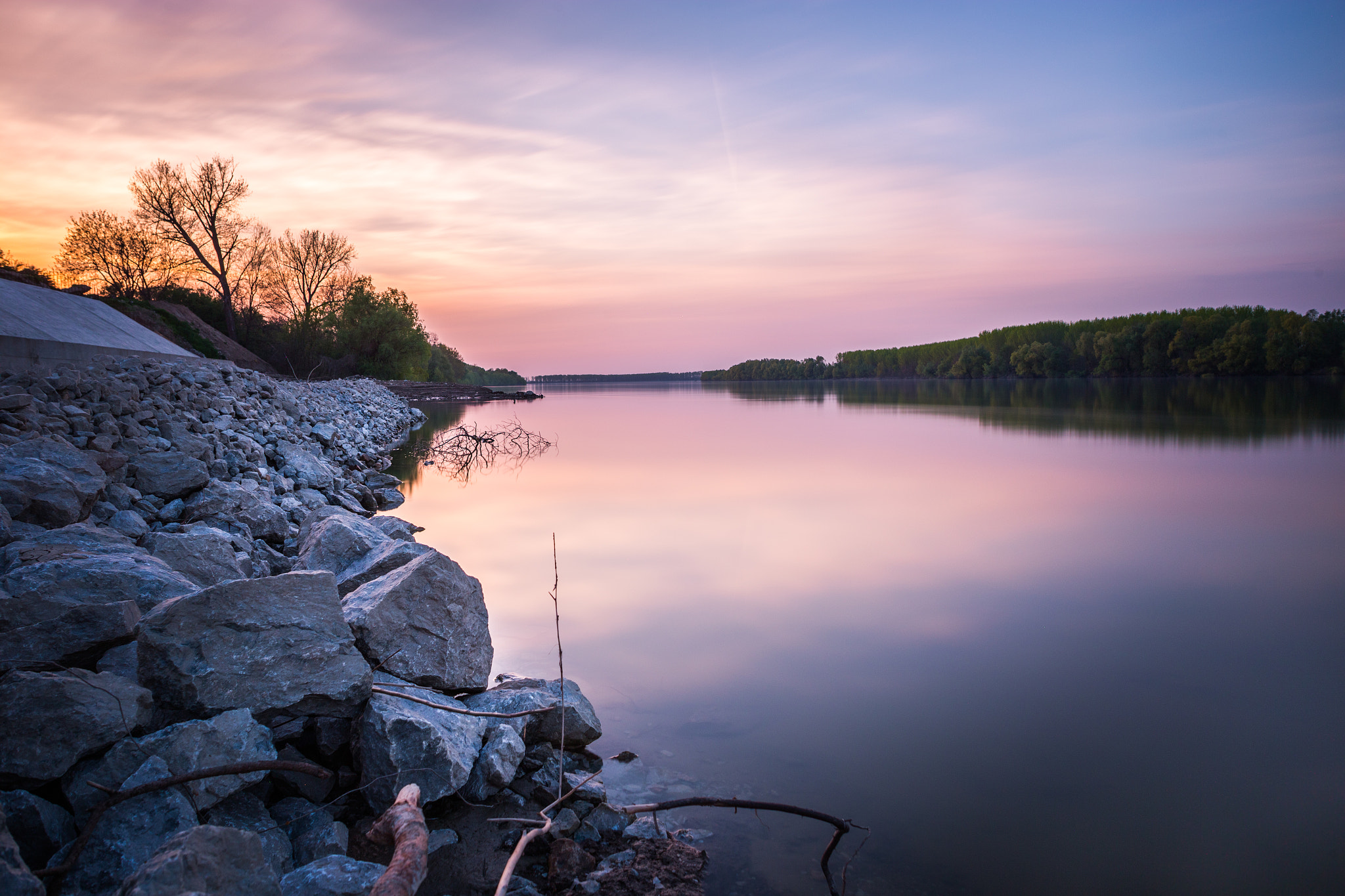 Canon EOS 6D + Sigma 24mm f/1.8 DG Macro EX sample photo. River photography