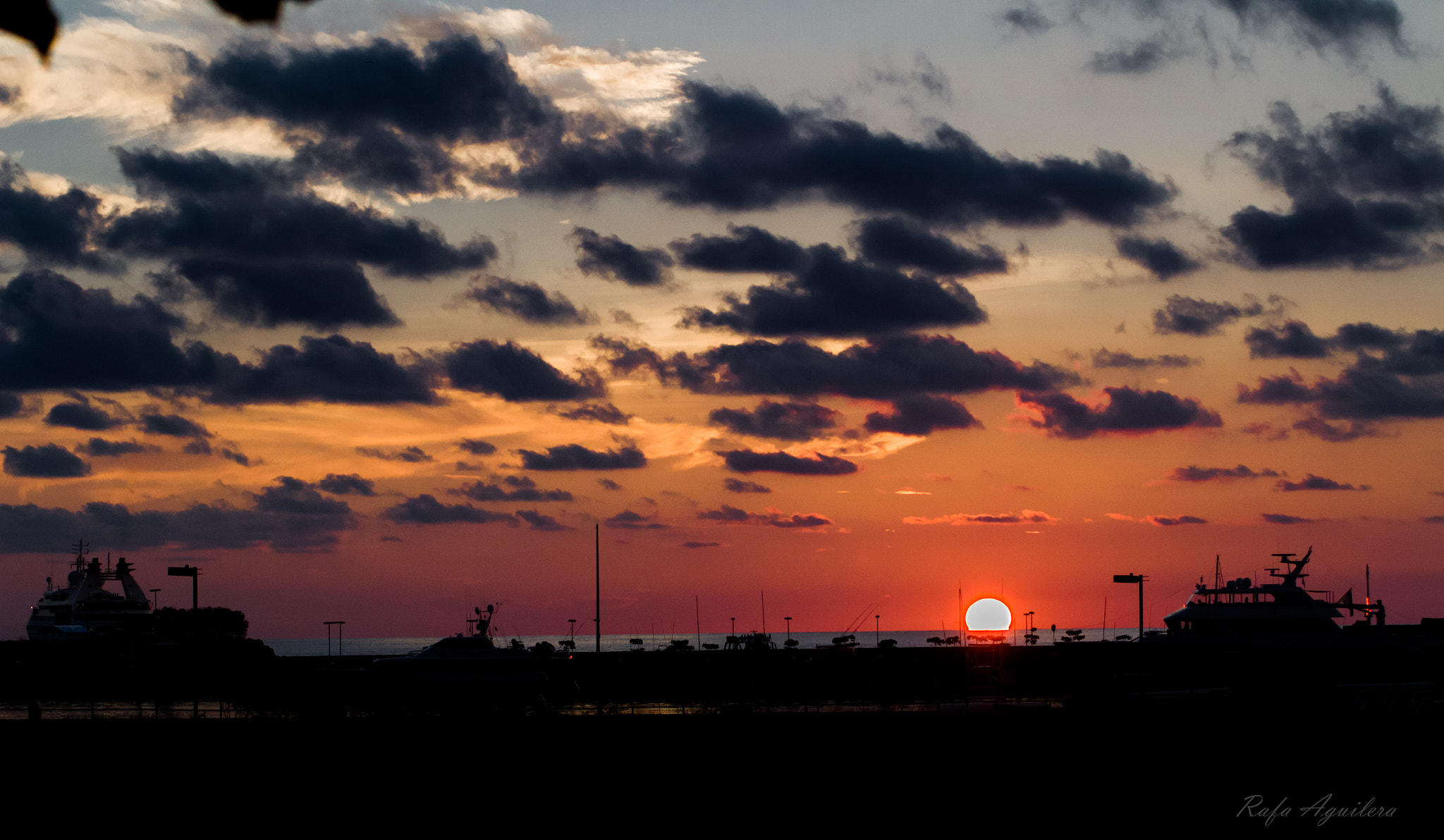 Canon EOS 100D (EOS Rebel SL1 / EOS Kiss X7) sample photo. Fiery sky photography