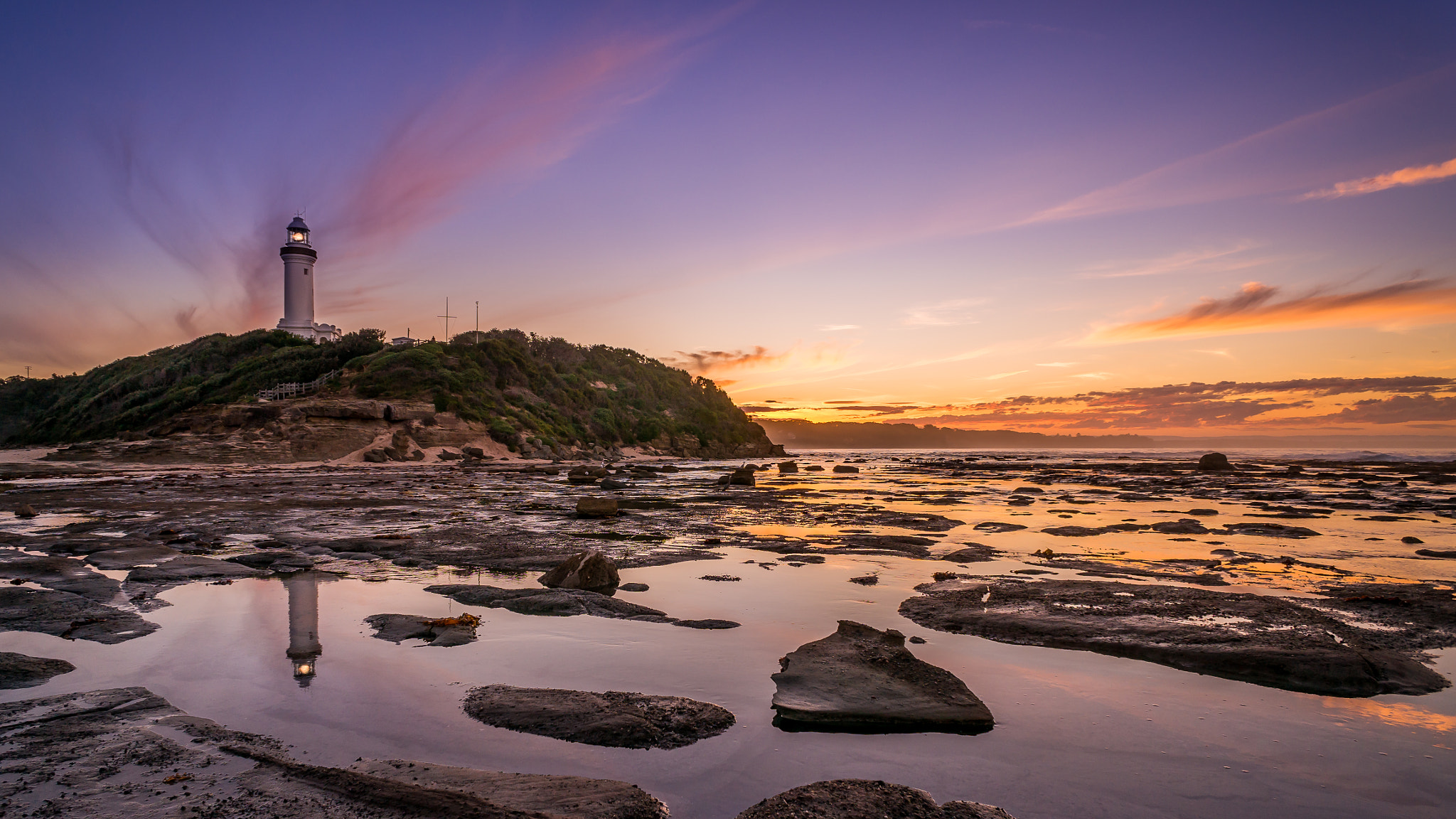 Sony Alpha NEX-6 + Sony E 16mm F2.8 sample photo. Colours of norah head photography