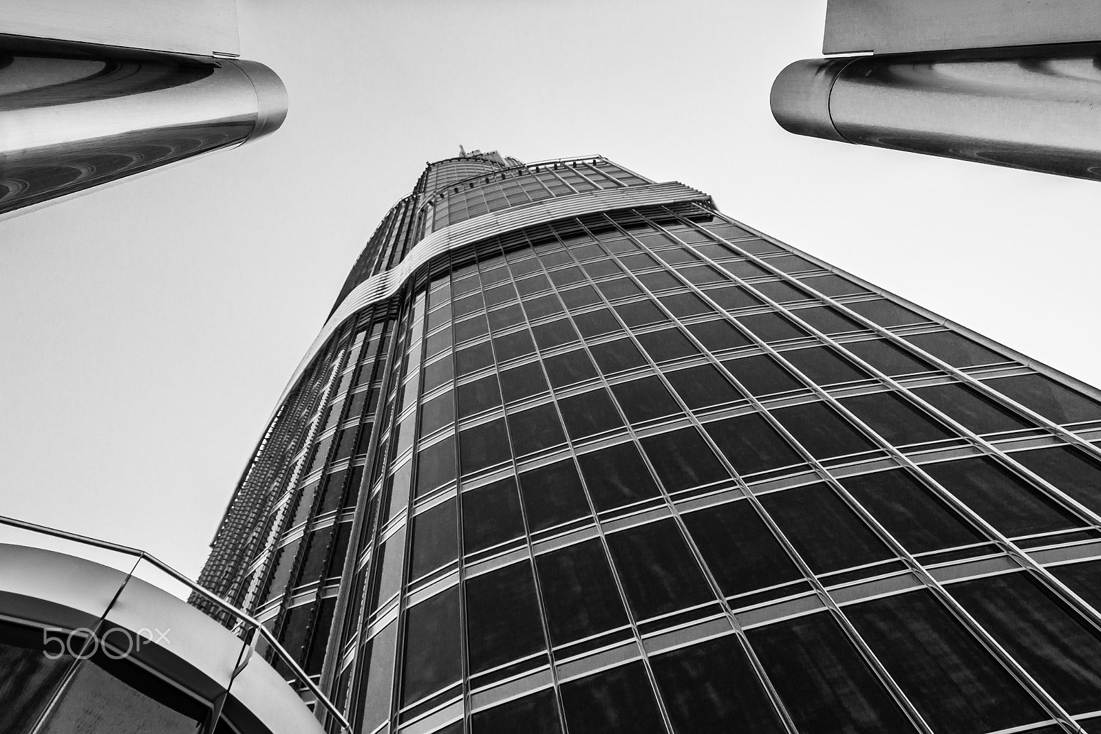Canon EOS 650D (EOS Rebel T4i / EOS Kiss X6i) sample photo. Looking up the burj khalifa photography