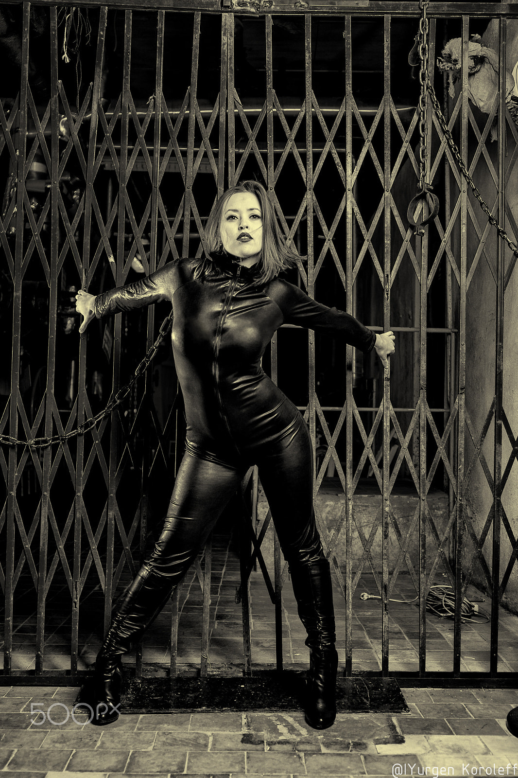 Canon EOS-1Ds Mark III + Canon EF 24-70mm F4L IS USM sample photo. Girl in catsuit photography