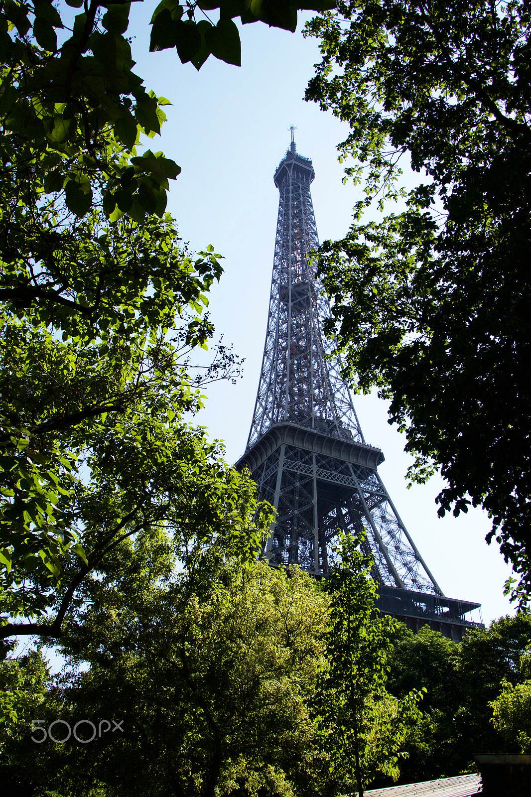 Canon EF-S 18-135mm F3.5-5.6 IS STM sample photo. Eiffel tower photography