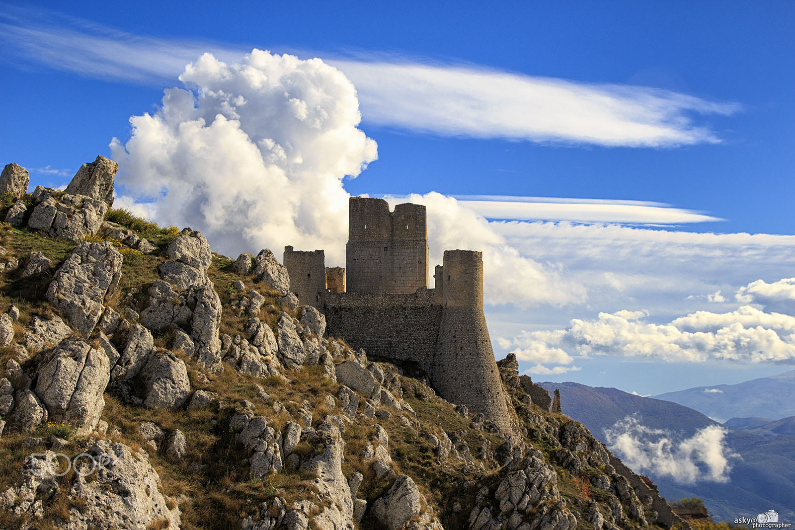 Sigma 17-70mm F2.8-4 DC Macro OS HSM sample photo. Castello medievale di rocca calascio photography