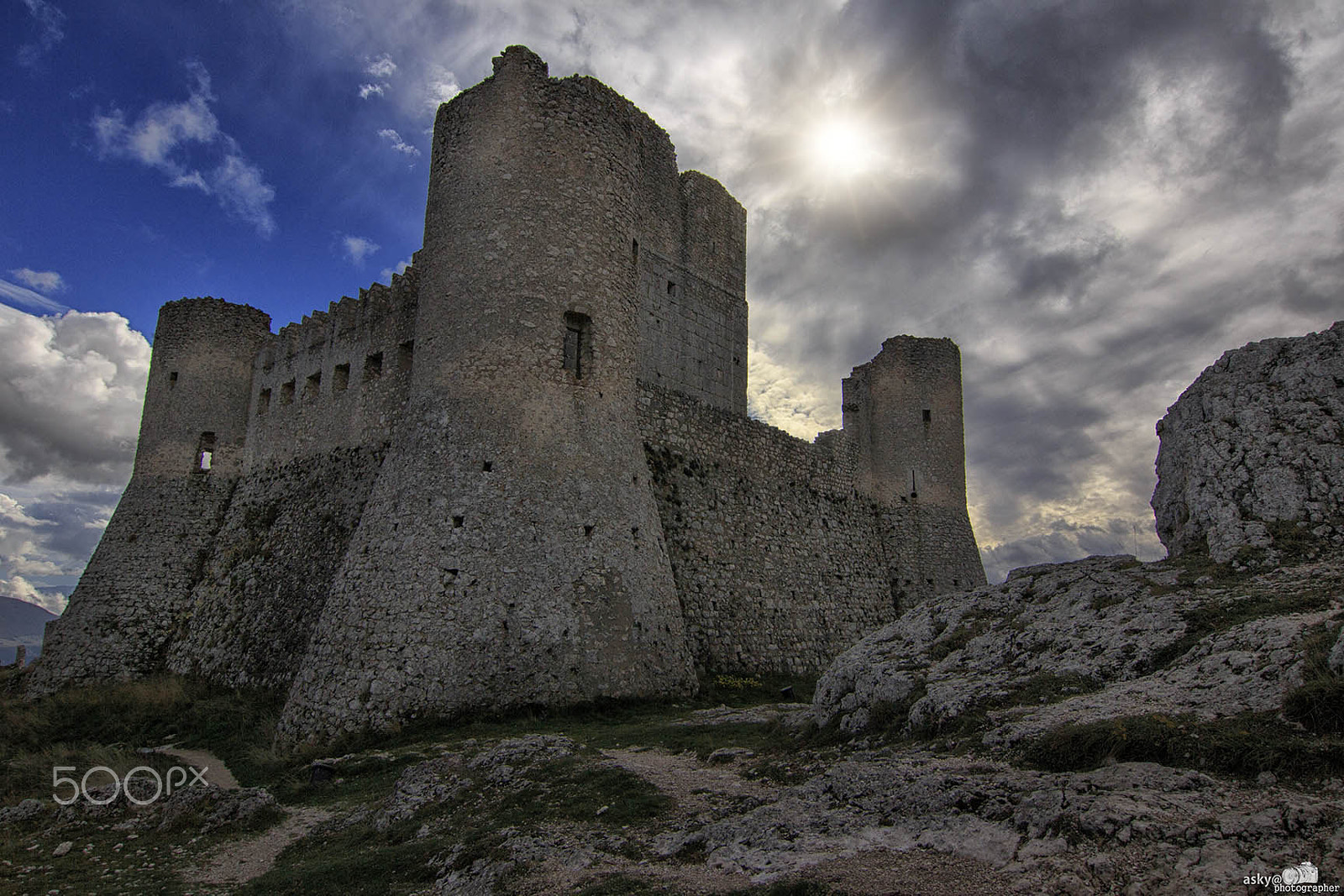 Tokina AT-X Pro 12-24mm F4 (IF) DX sample photo. Castello medievale di rocca calascio photography
