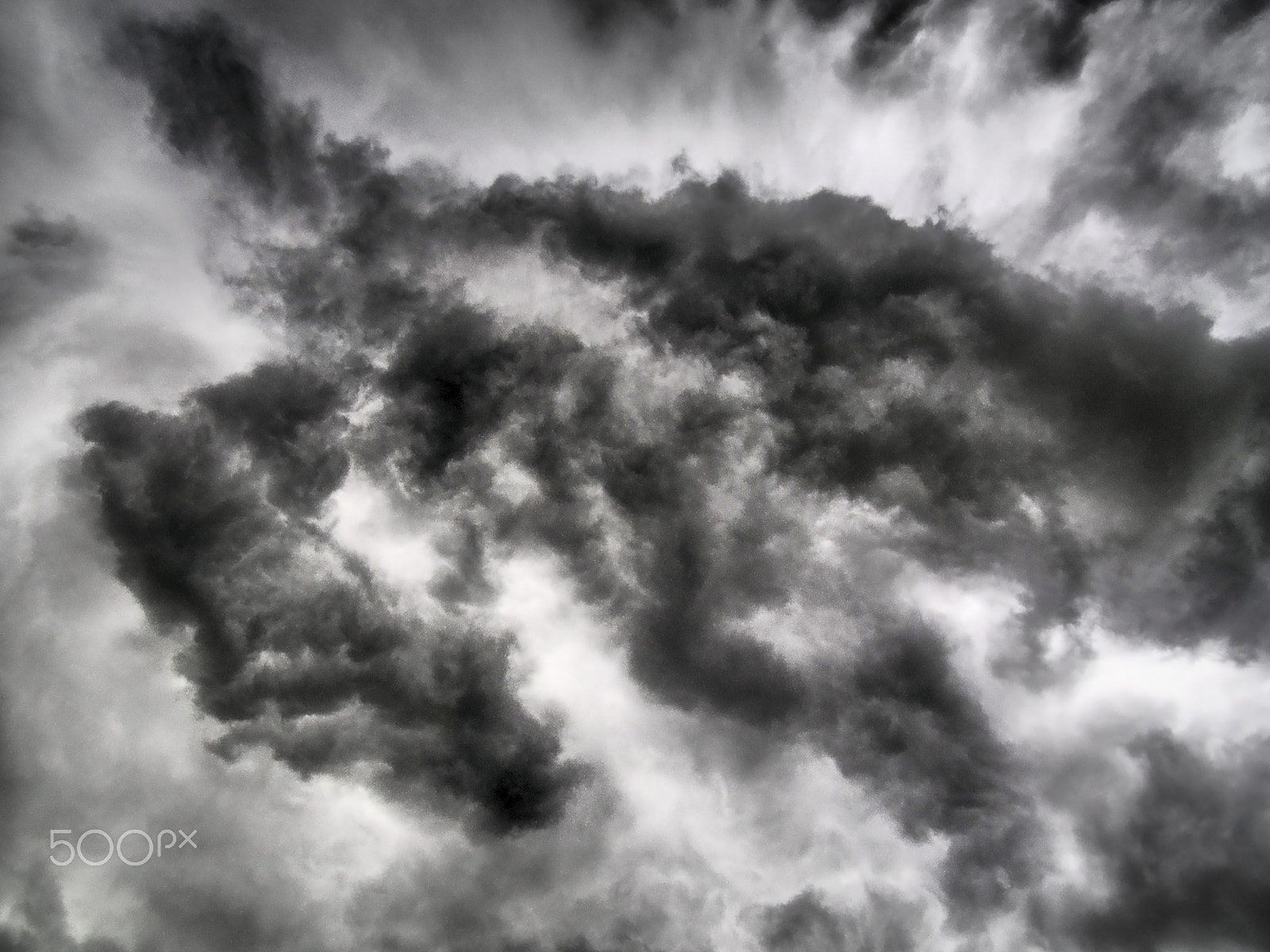 Olympus M.Zuiko Digital 14-42mm F3.5-5.6 II sample photo. Dragon on the sky photography