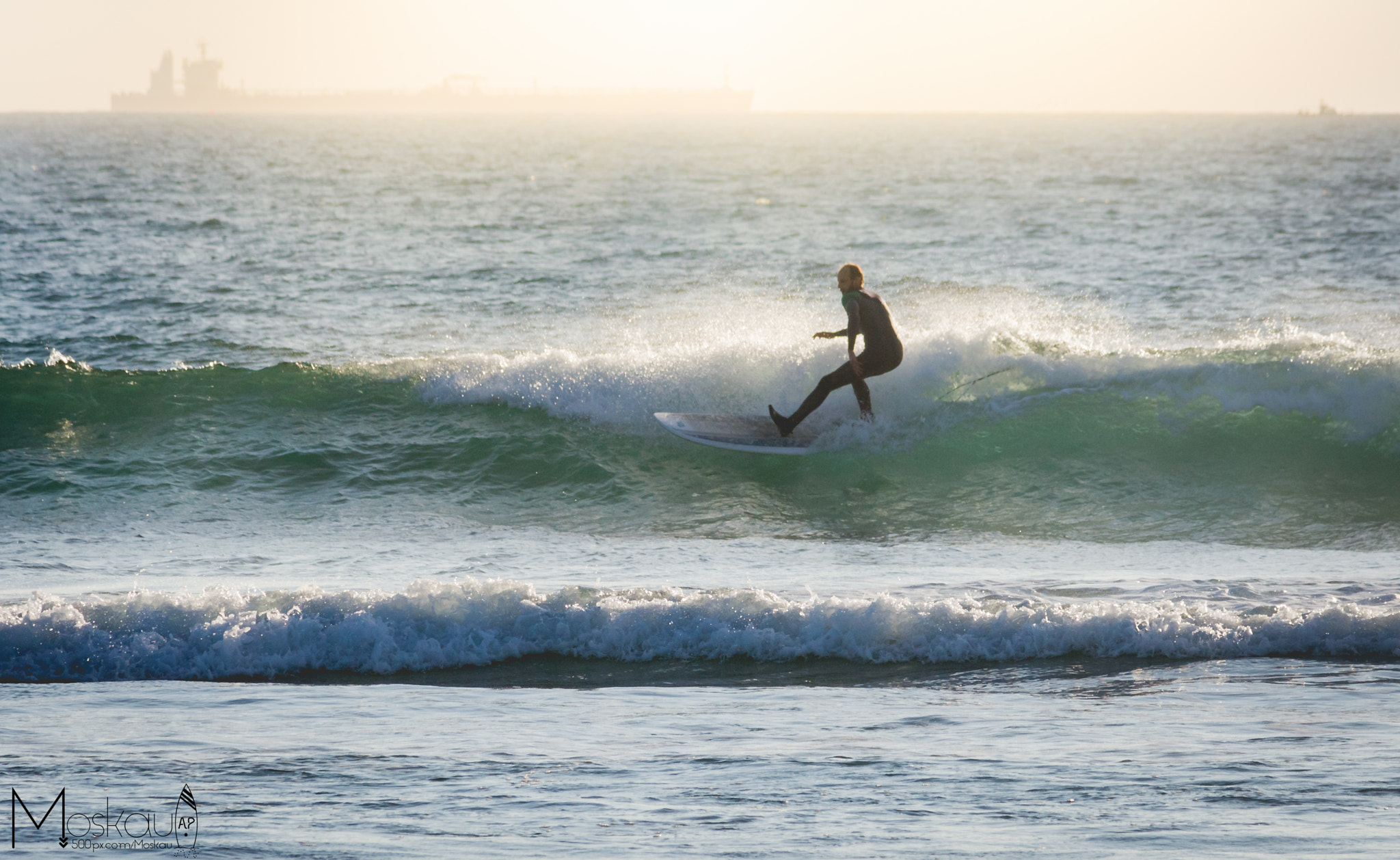 Canon EOS 450D (EOS Rebel XSi / EOS Kiss X2) sample photo. My surfer photography