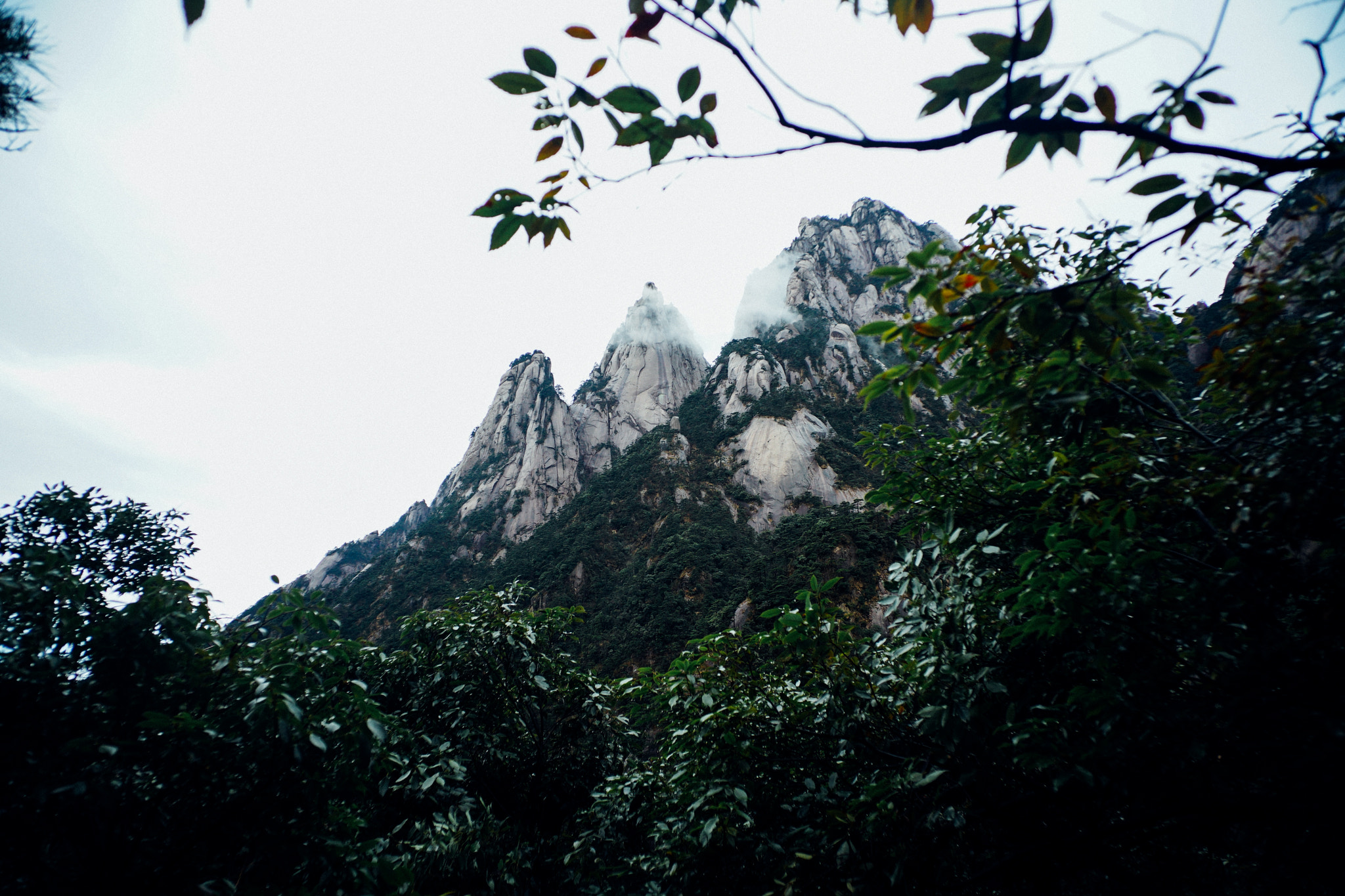 0mm F0 SAM sample photo. Mount huang photography
