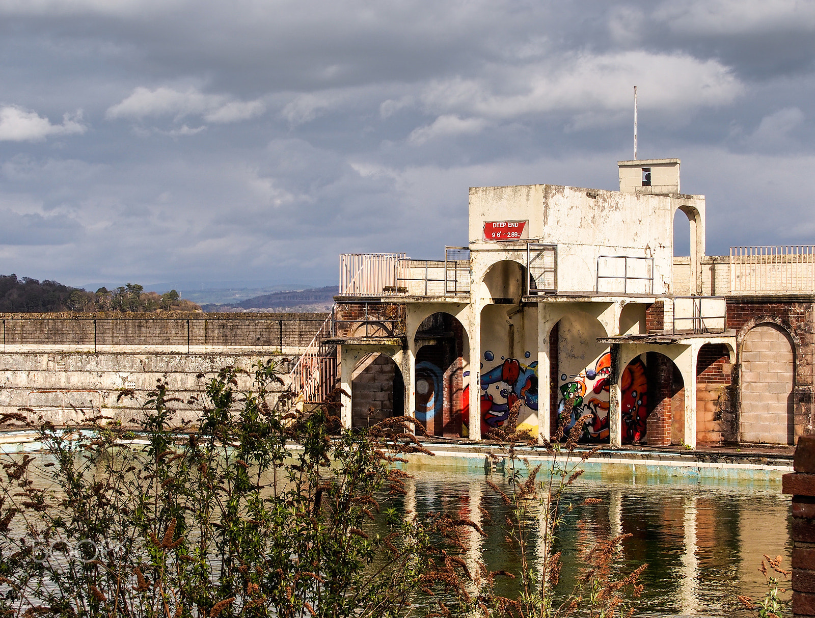 Olympus OM-D E-M5 + Olympus M.Zuiko Digital ED 40-150mm F2.8 Pro sample photo. A rare inside view of the 1930's grade ii listed building grange-over-sands lido,... photography
