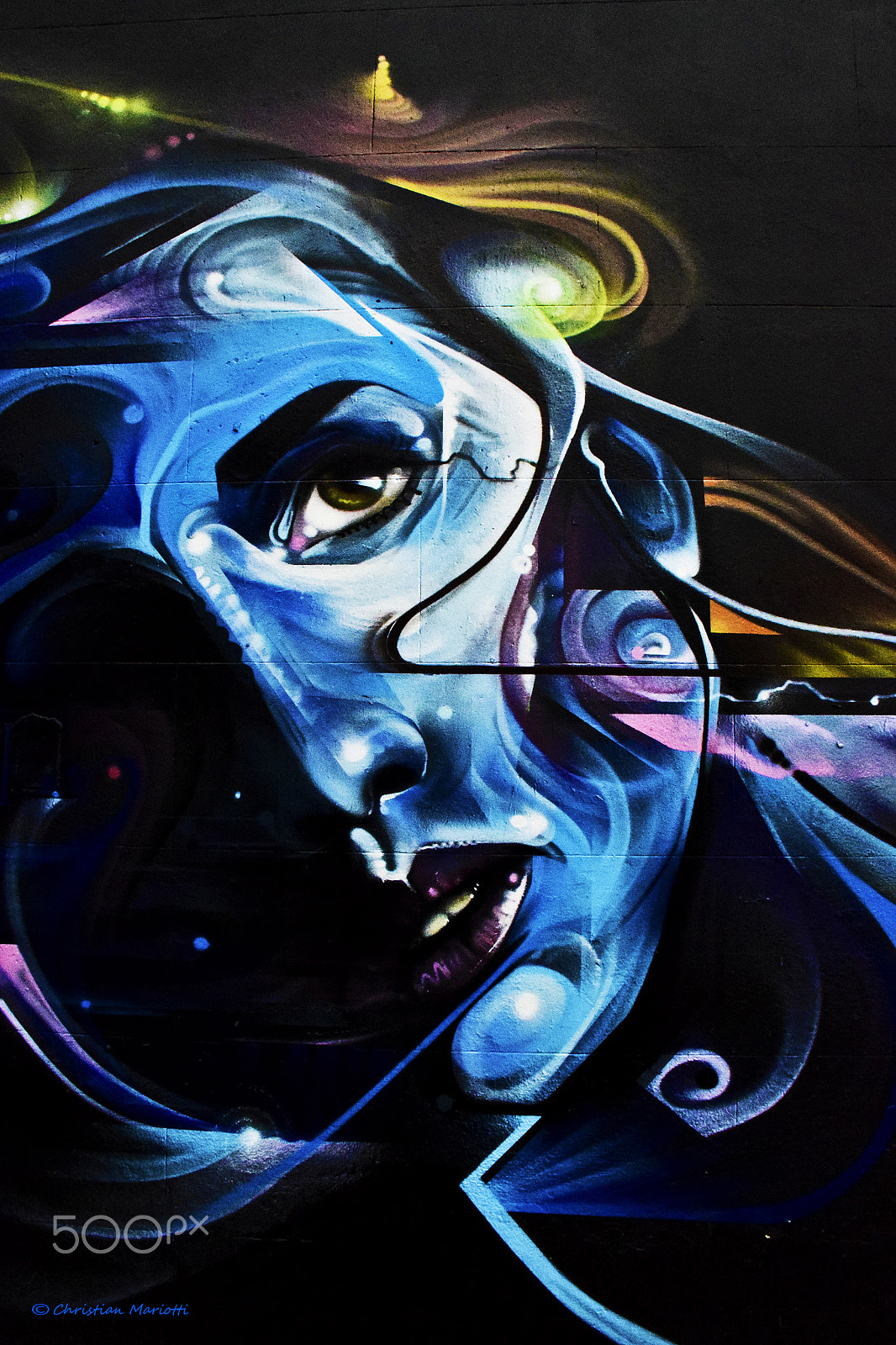 Nikon AF-S Nikkor 17-35mm F2.8D ED-IF sample photo. Street art photography