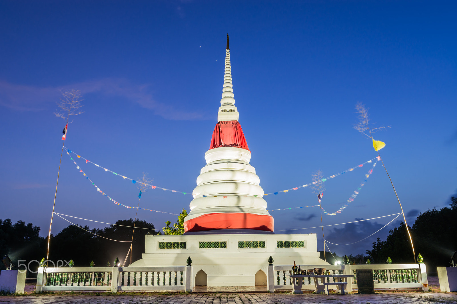 Sigma 17-70mm F2.8-4 DC Macro OS HSM | C sample photo. White pagoda photography