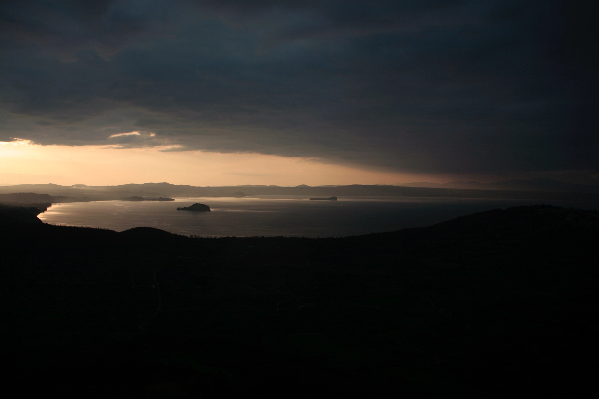 Canon EF 28-80mm f/3.5-5.6 USM IV sample photo. Montefiascone belvedere photography