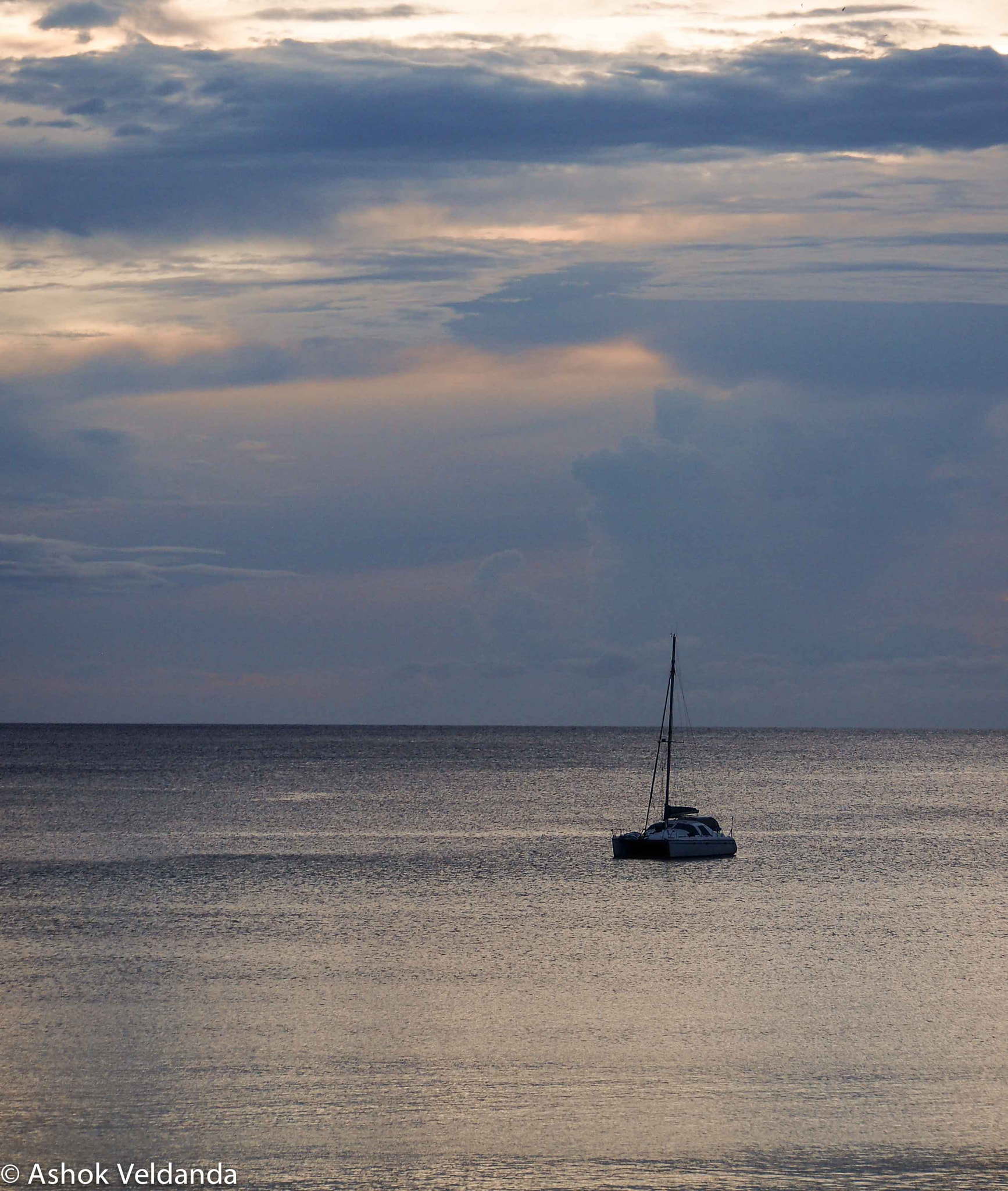 Olympus PEN E-PL3 sample photo. Alone at sea photography