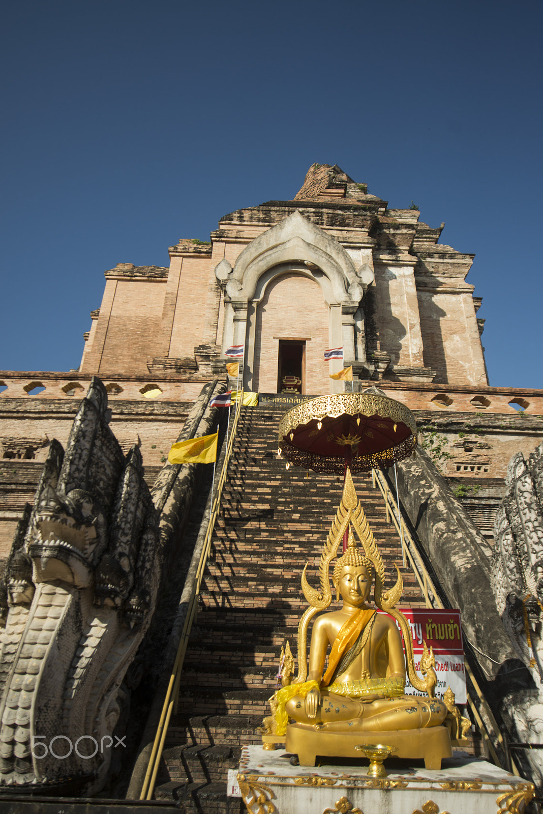 Sigma 17-35mm F2.8-4 EX DG  Aspherical HSM sample photo. Asia thailand chiang wat chedi luang photography