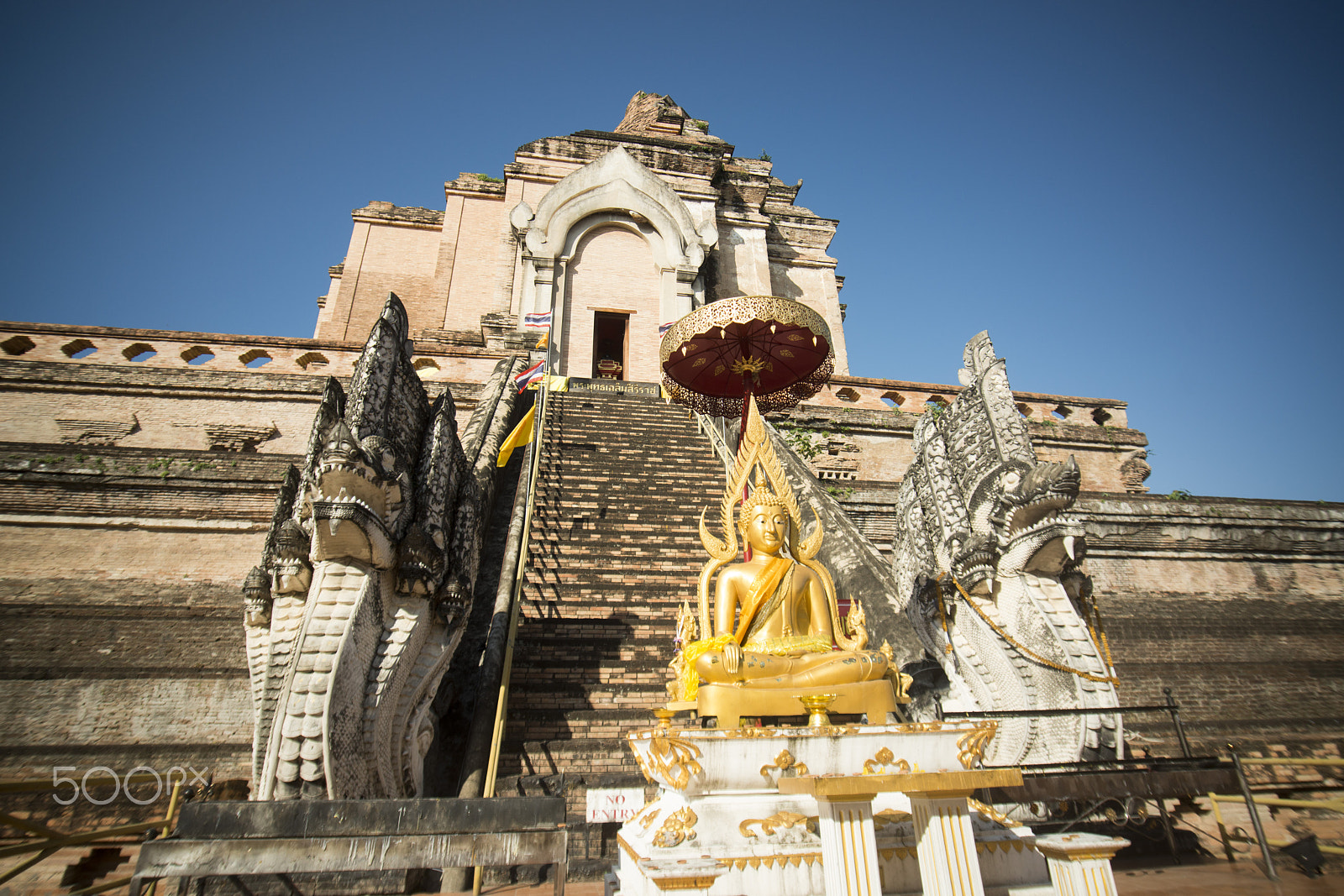 Sigma 17-35mm F2.8-4 EX DG  Aspherical HSM sample photo. Asia thailand chiang wat chedi luang photography