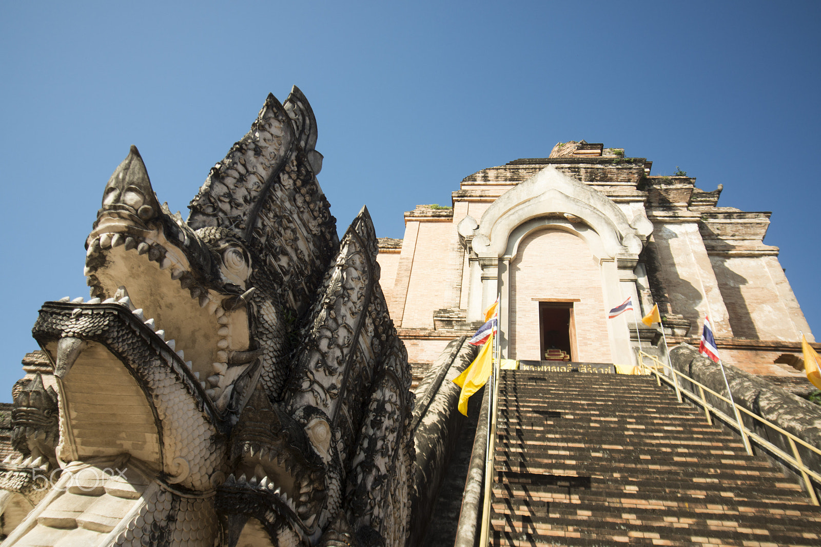 Sigma 17-35mm F2.8-4 EX DG  Aspherical HSM sample photo. Asia thailand chiang wat chedi luang photography