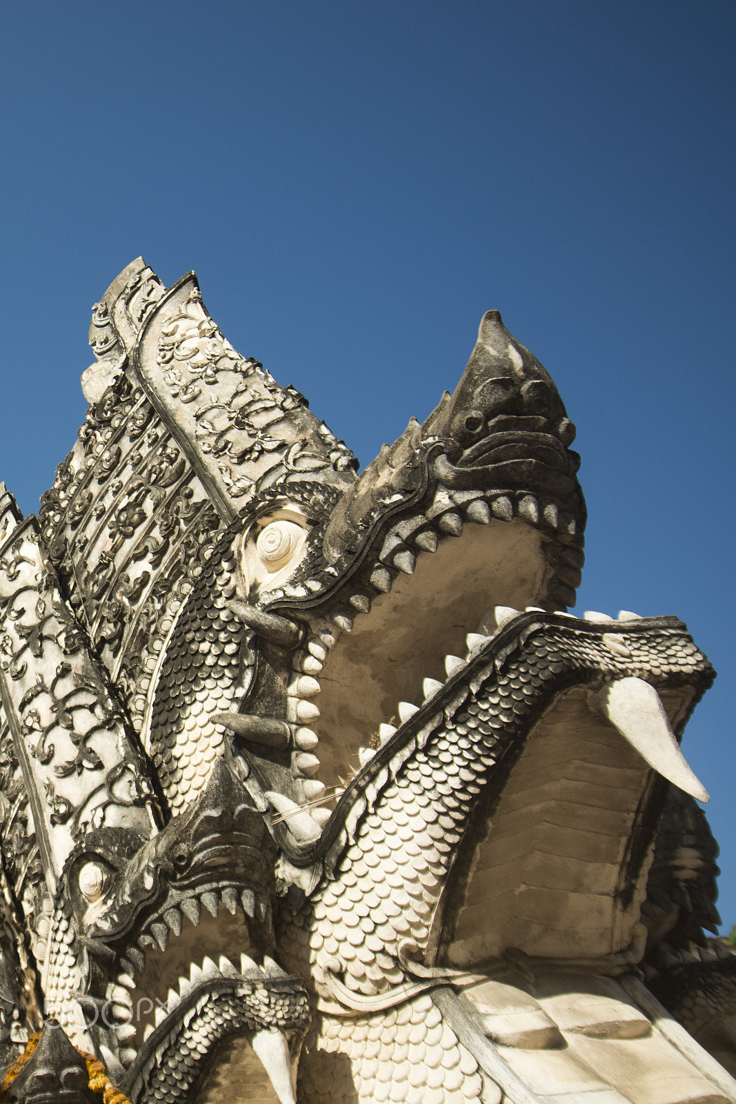 Sigma 17-35mm F2.8-4 EX DG  Aspherical HSM sample photo. Asia thailand chiang wat chedi luang photography