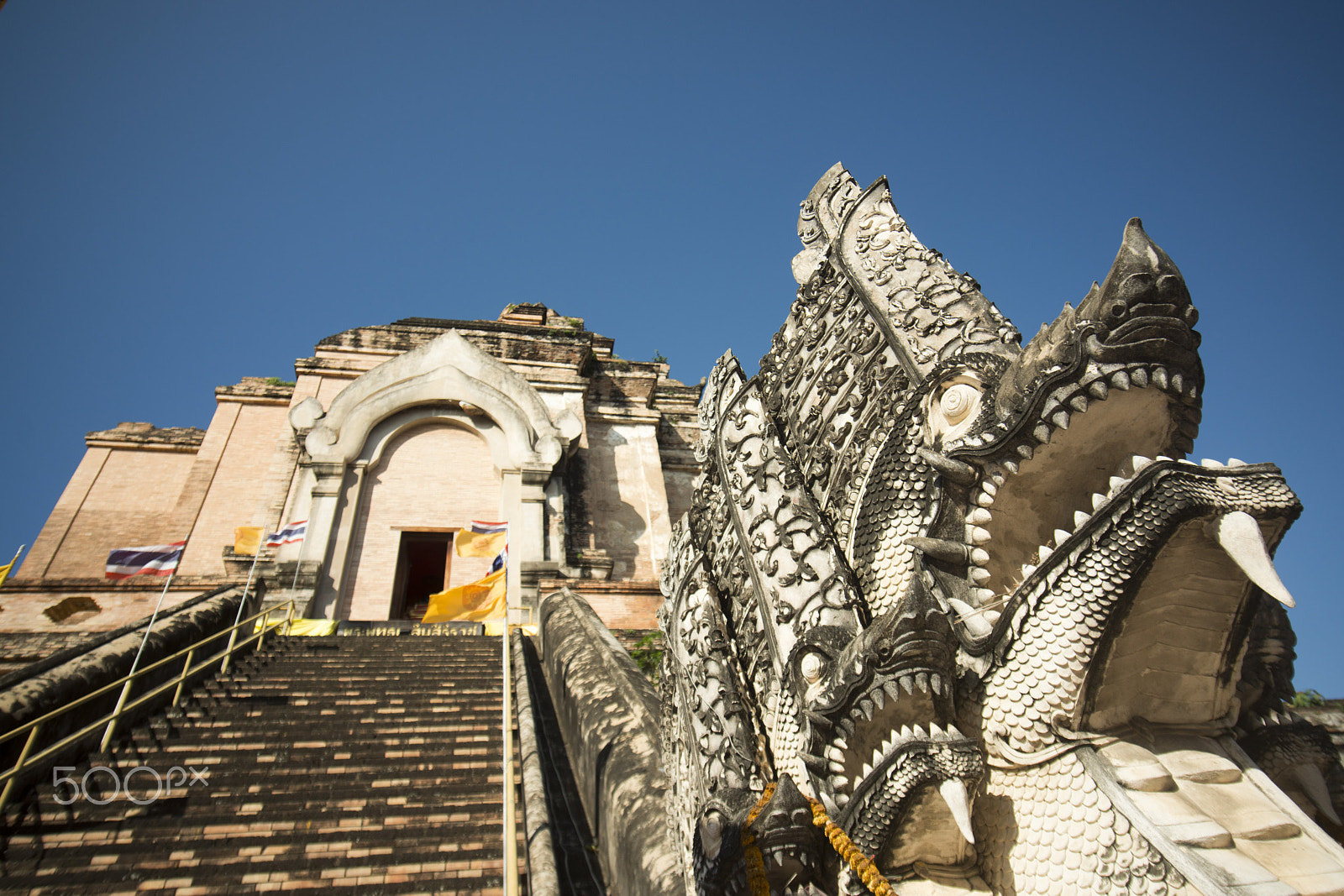 Sigma 17-35mm F2.8-4 EX DG  Aspherical HSM sample photo. Asia thailand chiang wat chedi luang photography